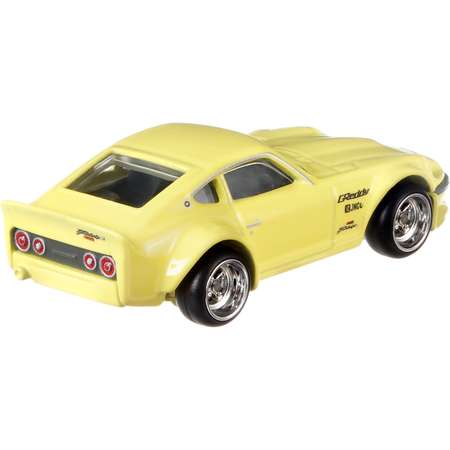 Автомобиль Hot Wheels Nissan 1:64