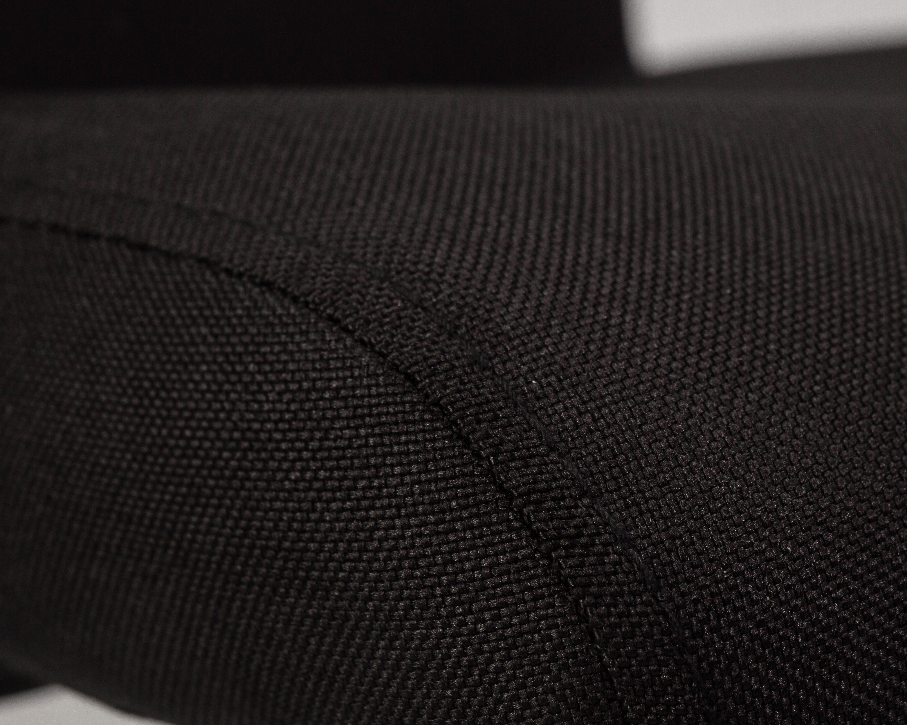 Офисное кресло DOBRIN чёрный - фото 8