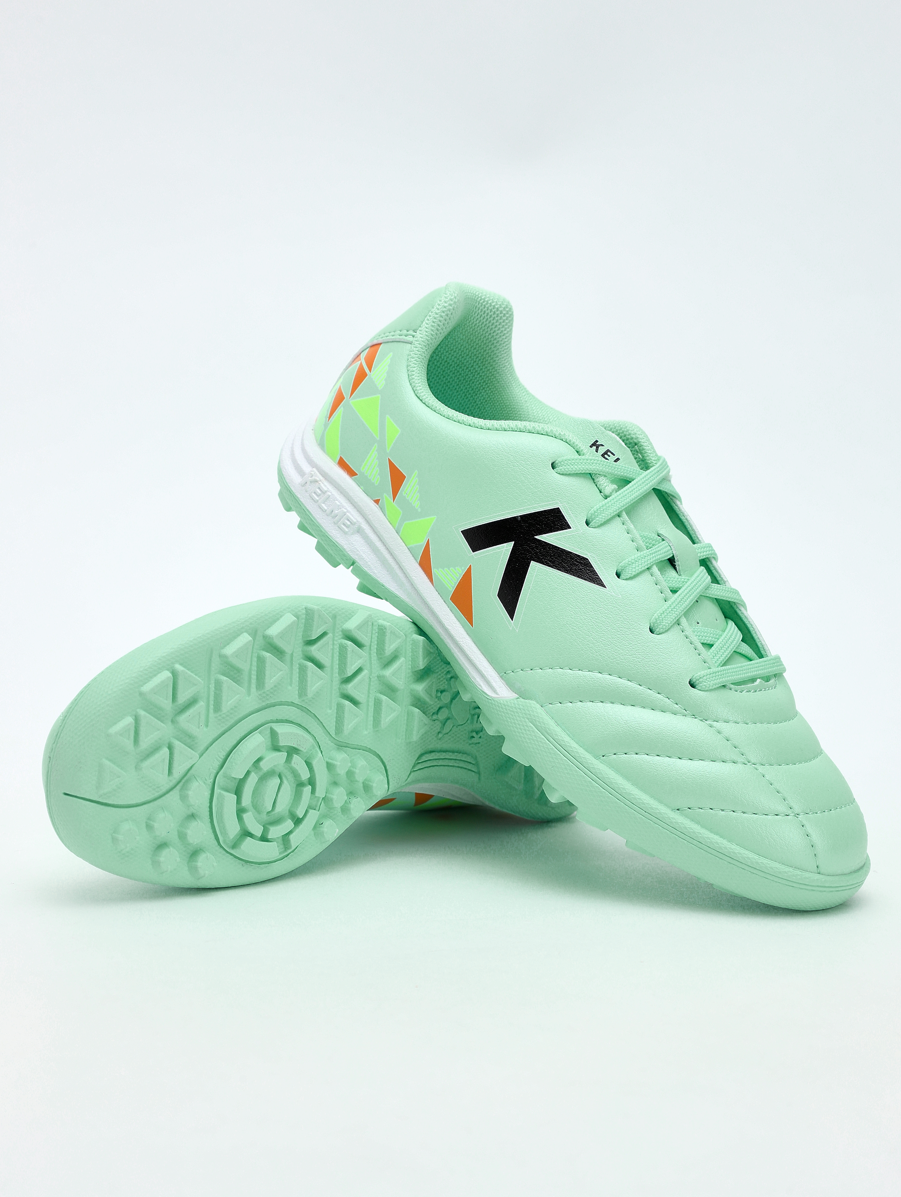 Изображение товара Детские футбольные бутсы KELME с шипами для уличных игр