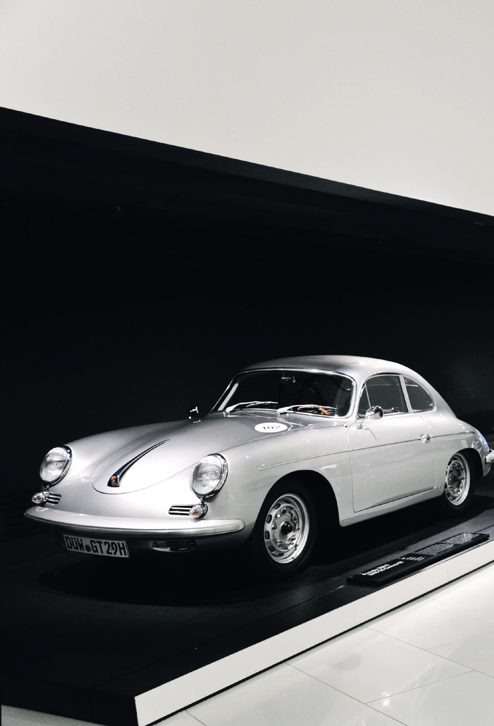 Книга БОМБОРА Porsche История легендарного производителя - фото 7