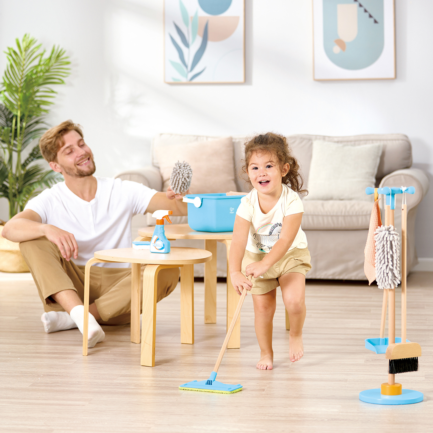 Игрушка Hape швабры и мётлы - фото 3