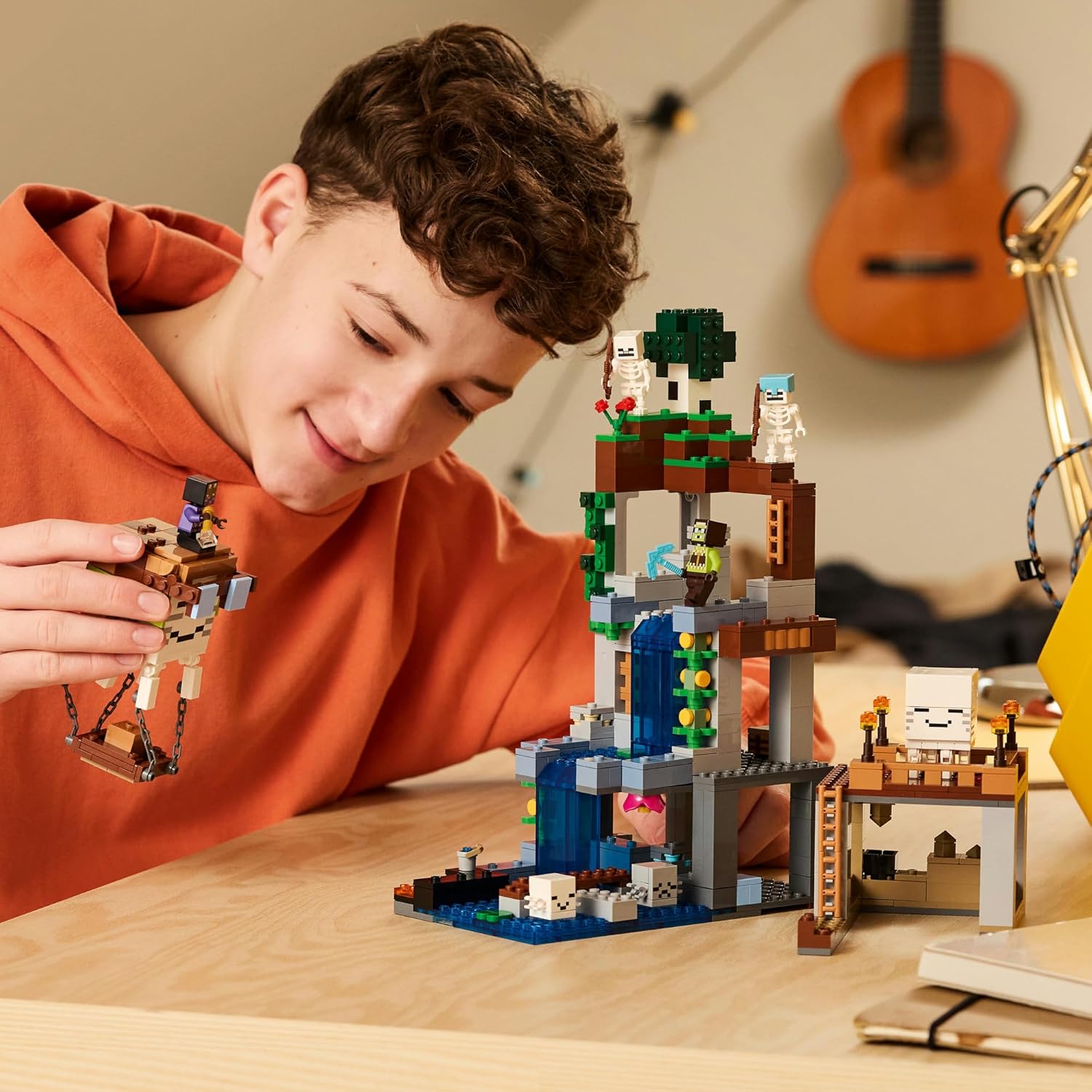 Конструктор LEGO Minecraft Станция гастов 754 дет. - фото 10
