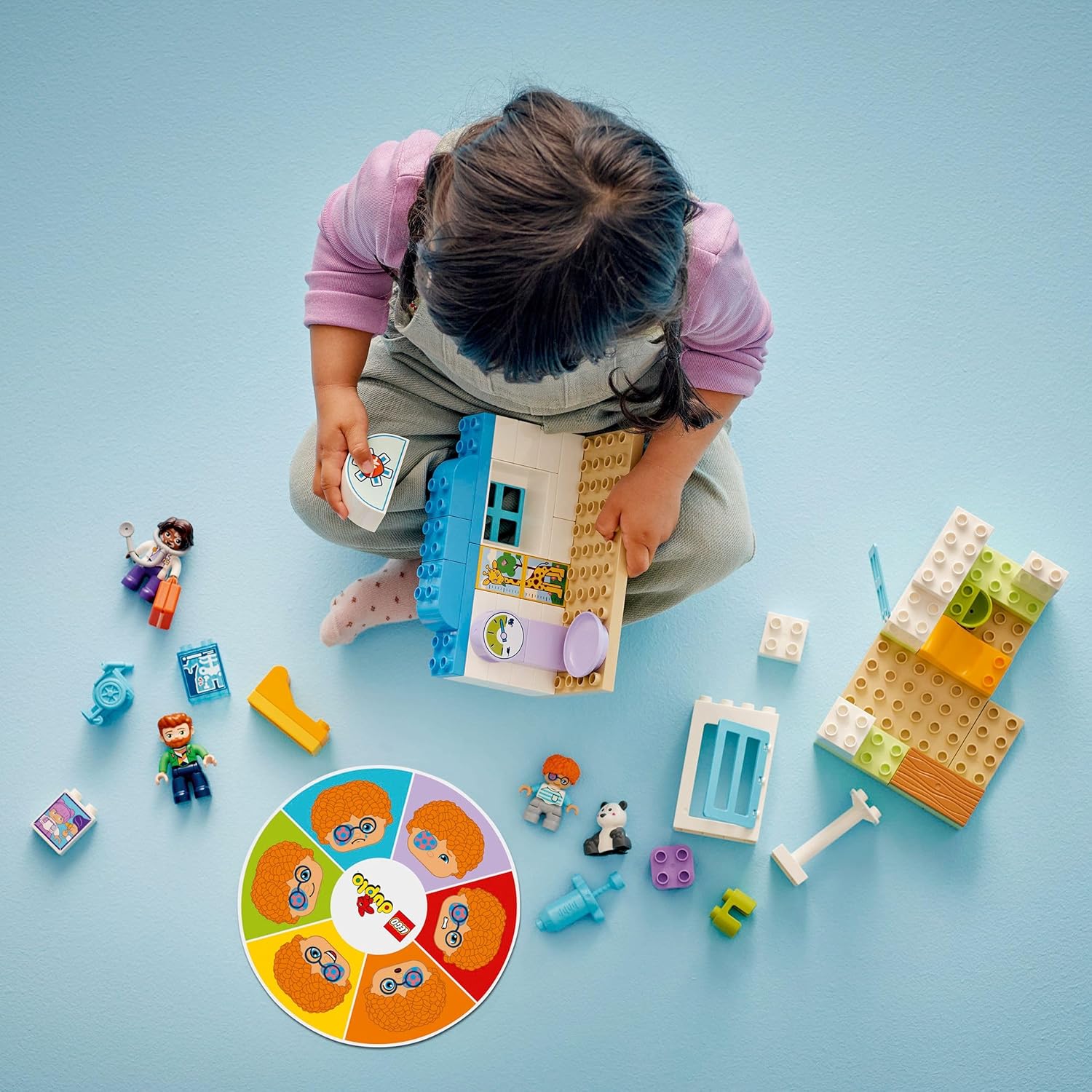 Конструктор LEGO DUPLO Первый визит к доктору - фото 6