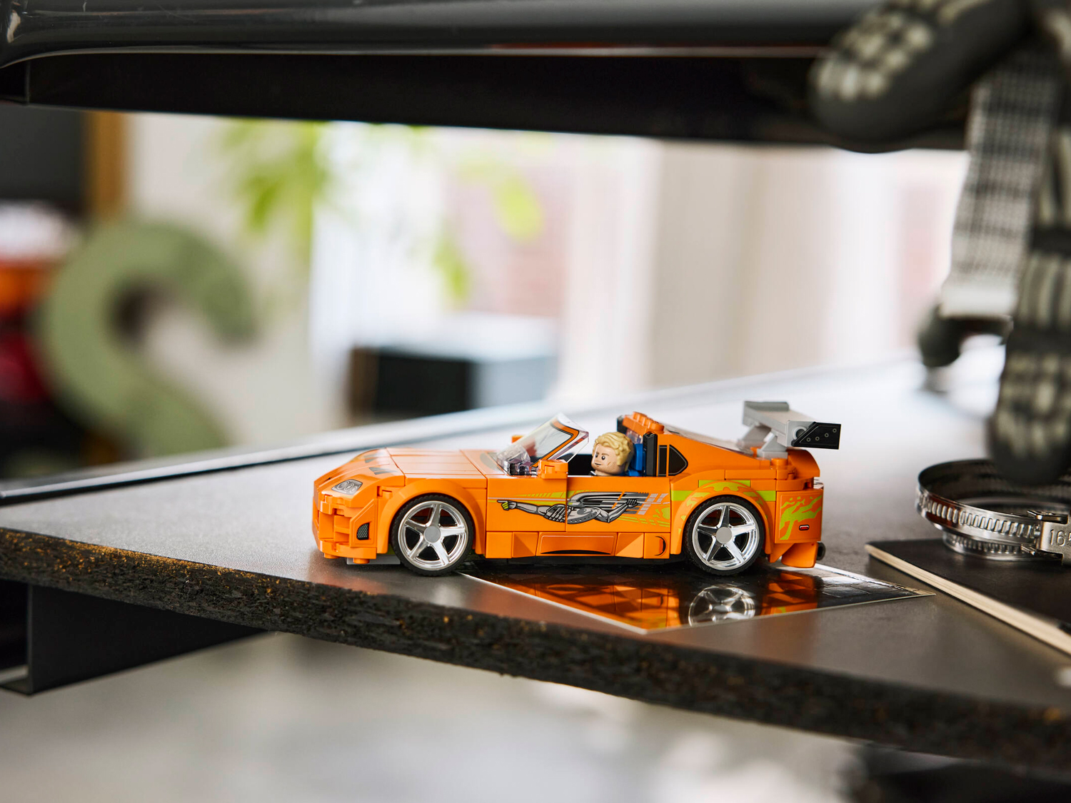 Конструктор LEGO Speed Champions Toyota Supra MK4 292 дет. - фото 9