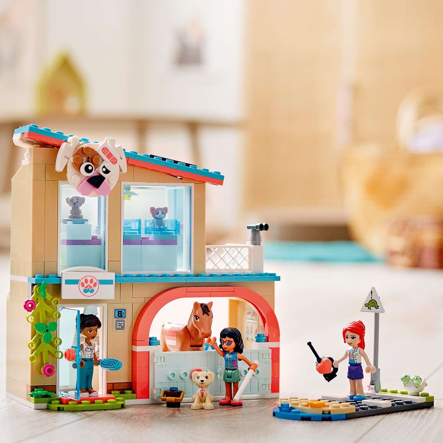 Конструктор LEGO Friends Ветеринария Хартлейк-Сити блочный - фото 7