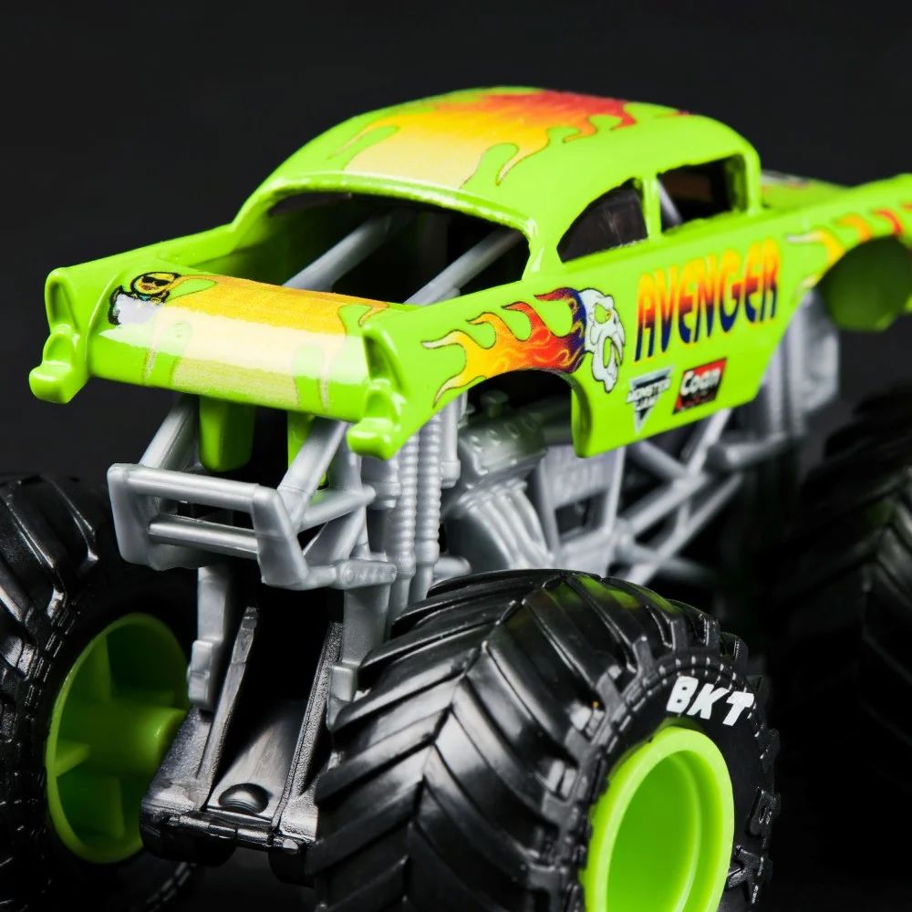 Монстр-трак Monster Jam 1:64 Avenger 1:64 6044941 - фото 4