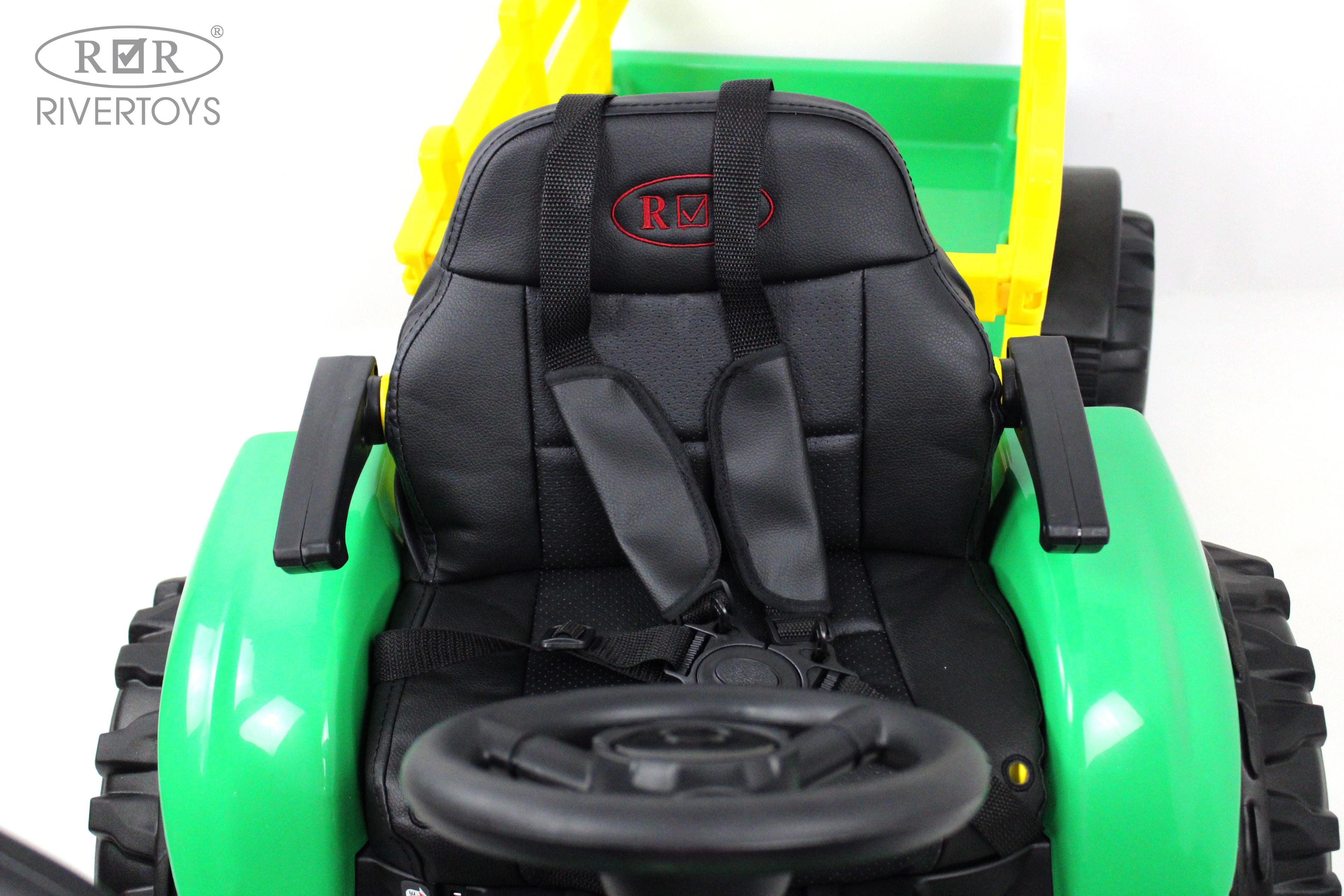 Электромобиль RIVERTOYS O555OO-GREEN С пультом ДУ - фото 8