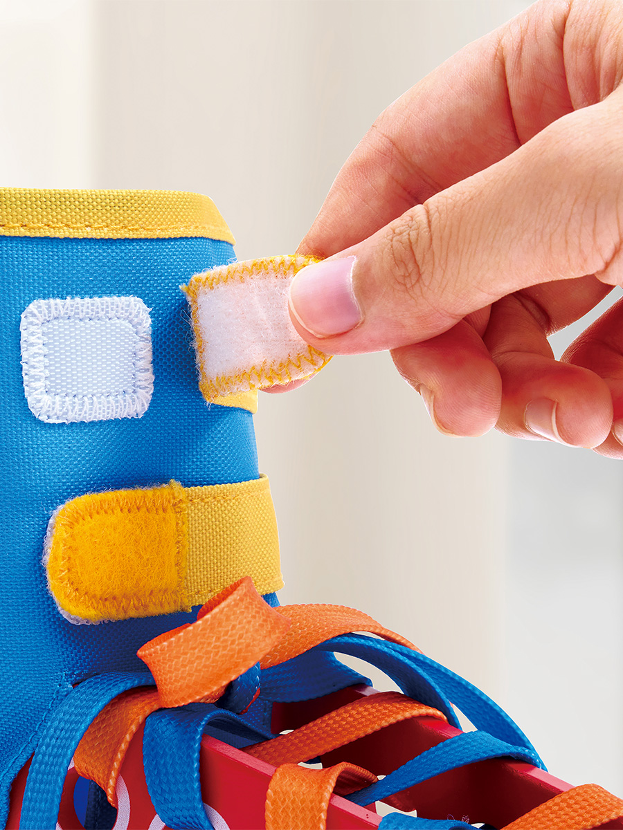 Игрушка Hape шнуровка Моя первая головоломка - фото 4