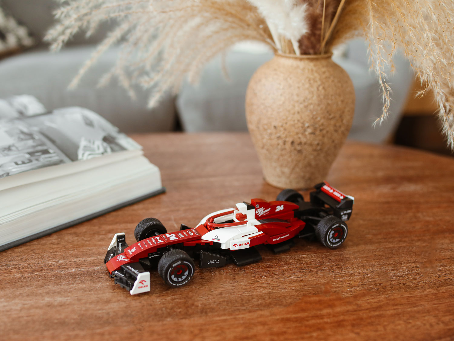 Конструктор CaDa Болид Alfa Romeo F1 271 дет. - фото 9