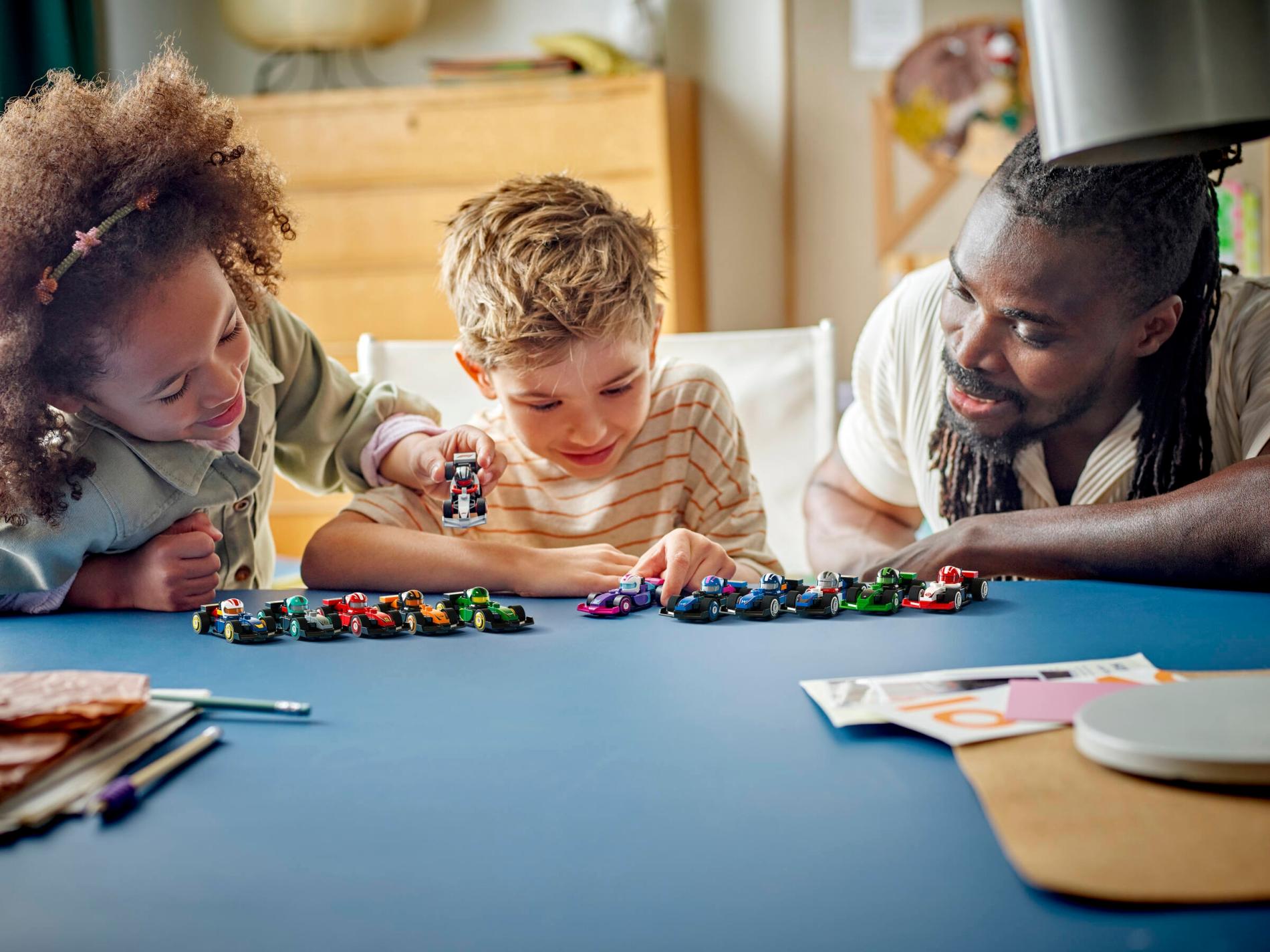 Конструктор LEGO Minifigures 71049 29 дет. - фото 6