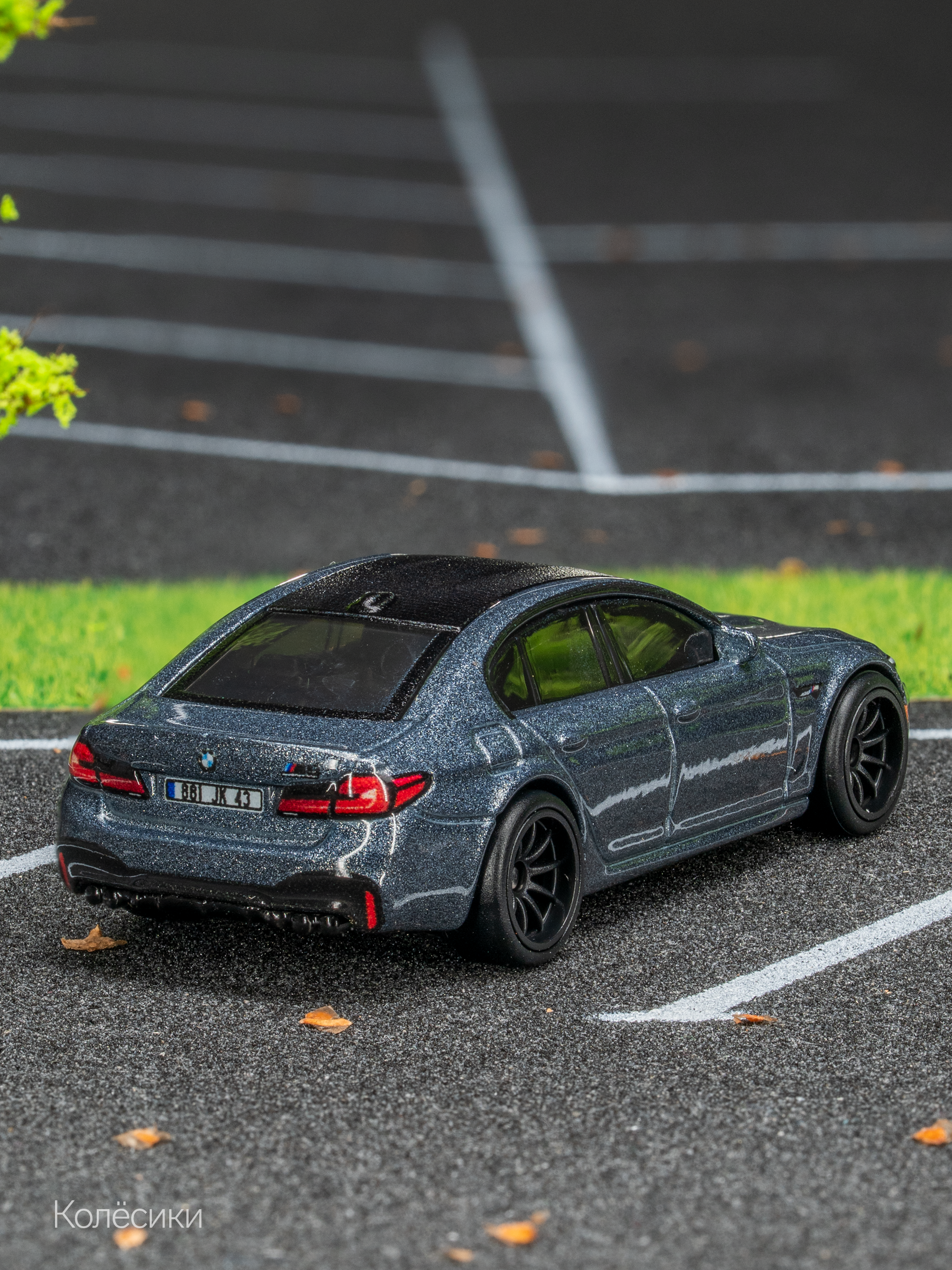 Автомобиль Hot Wheels BMW M5 2021 1:64 HXD63-JBL58 - фото 3