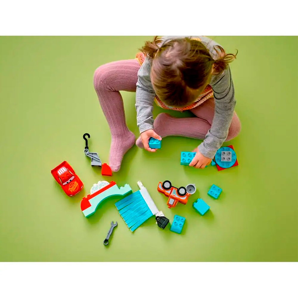 Конструктор LEGO DUPLO Молния МакКуин на автомойке 29 дет. - фото 6