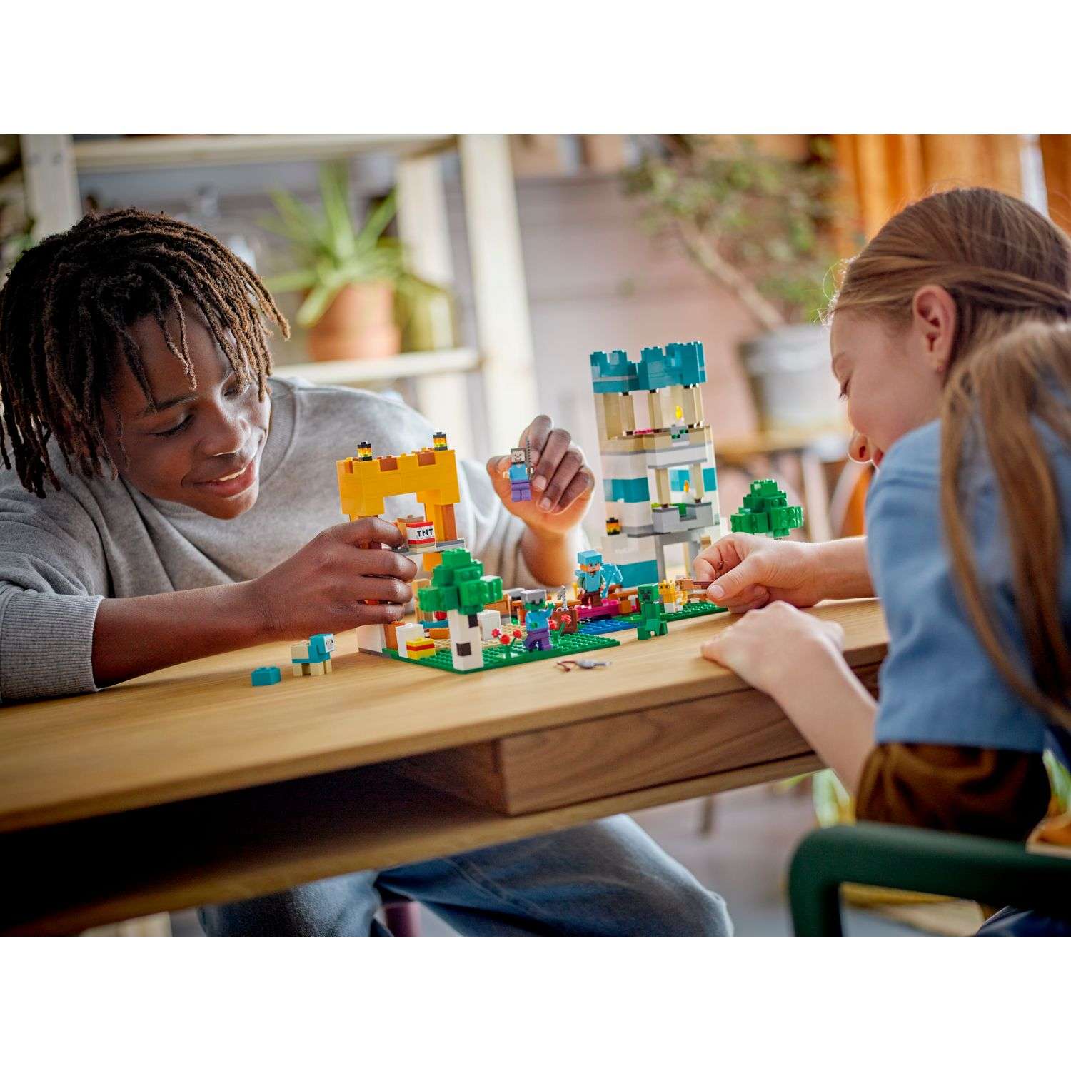 Конструктор LEGO Minecraft The Crafting Box 605 дет. - фото 6