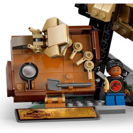 Конструктор LEGO Jurassic World Череп Трицератопса блочный