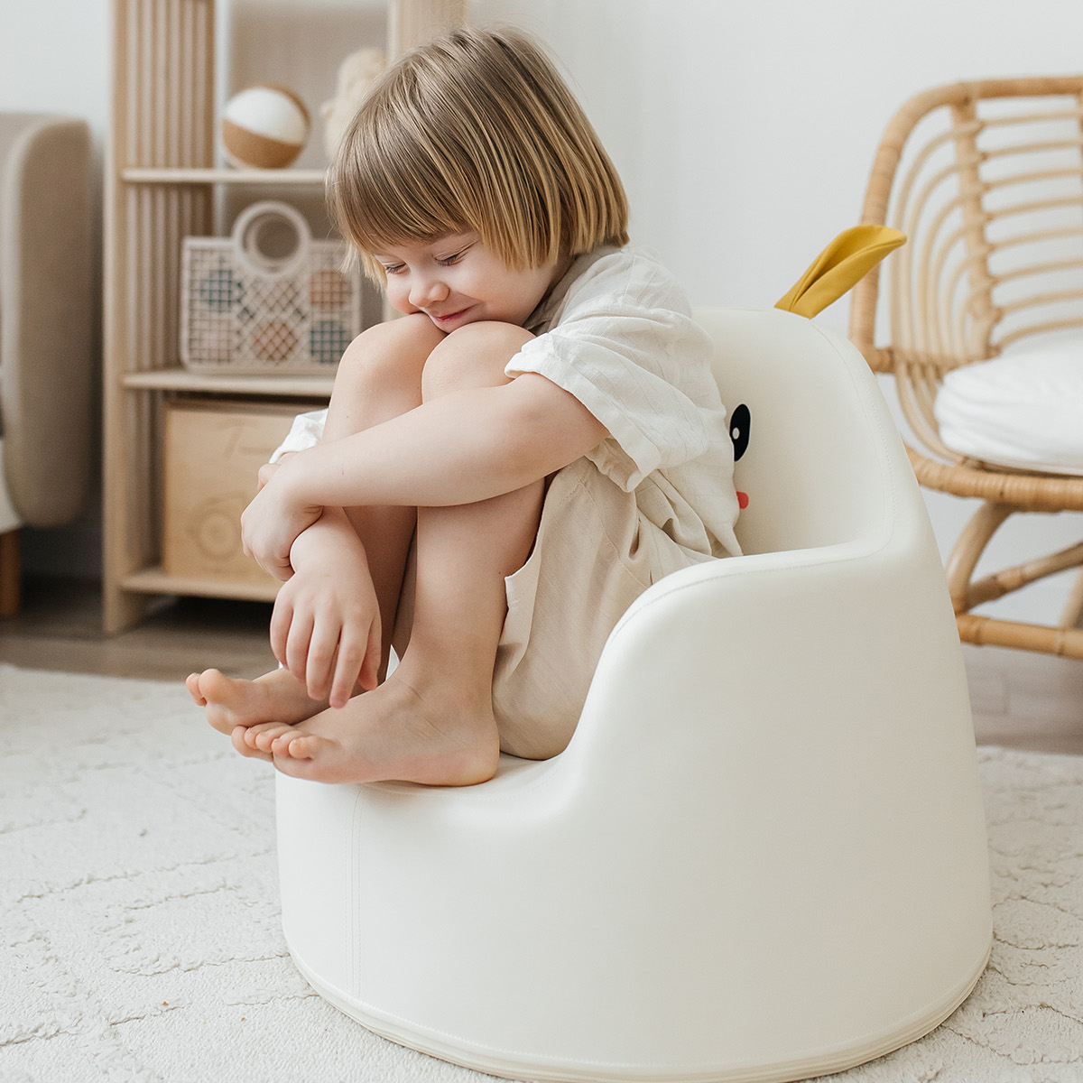 Кресло детское UNIX Kids Hare L white - фото 1