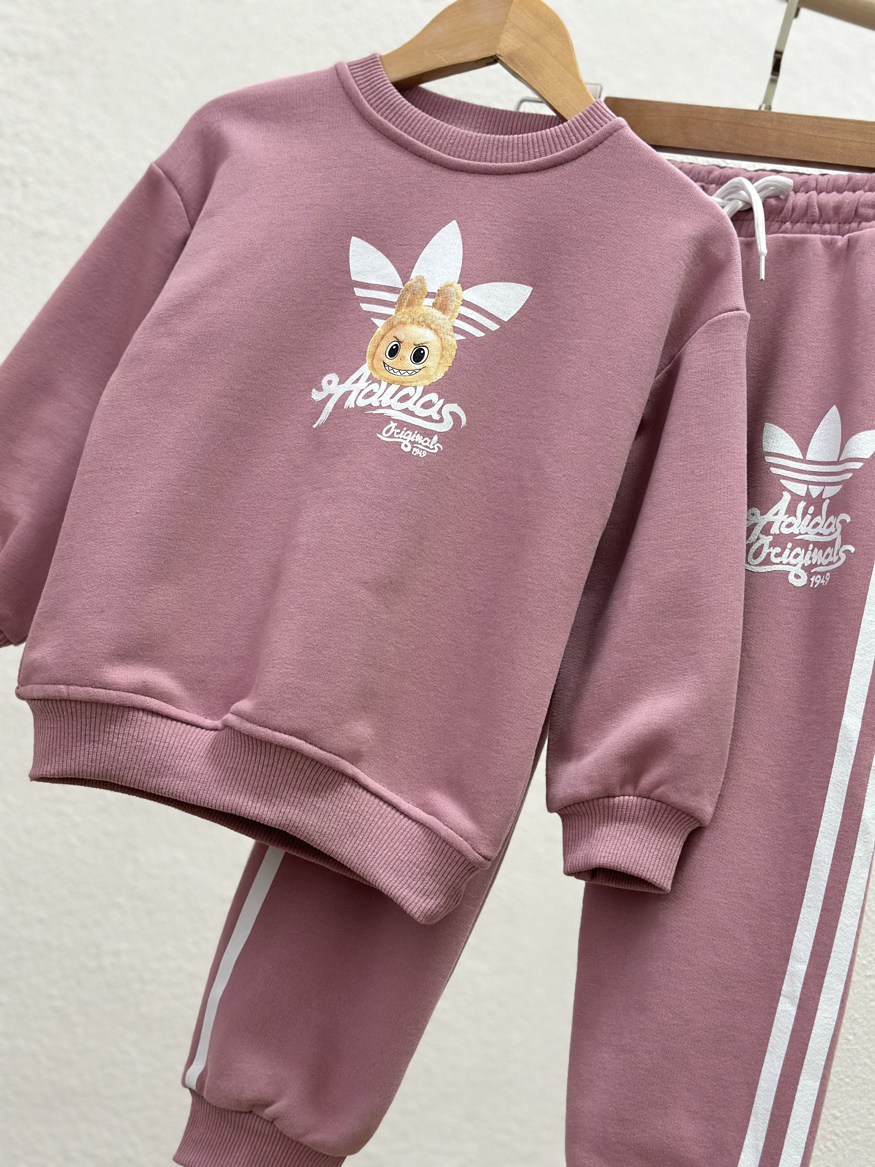 Костюм adidas адидас лабубу - фото 8