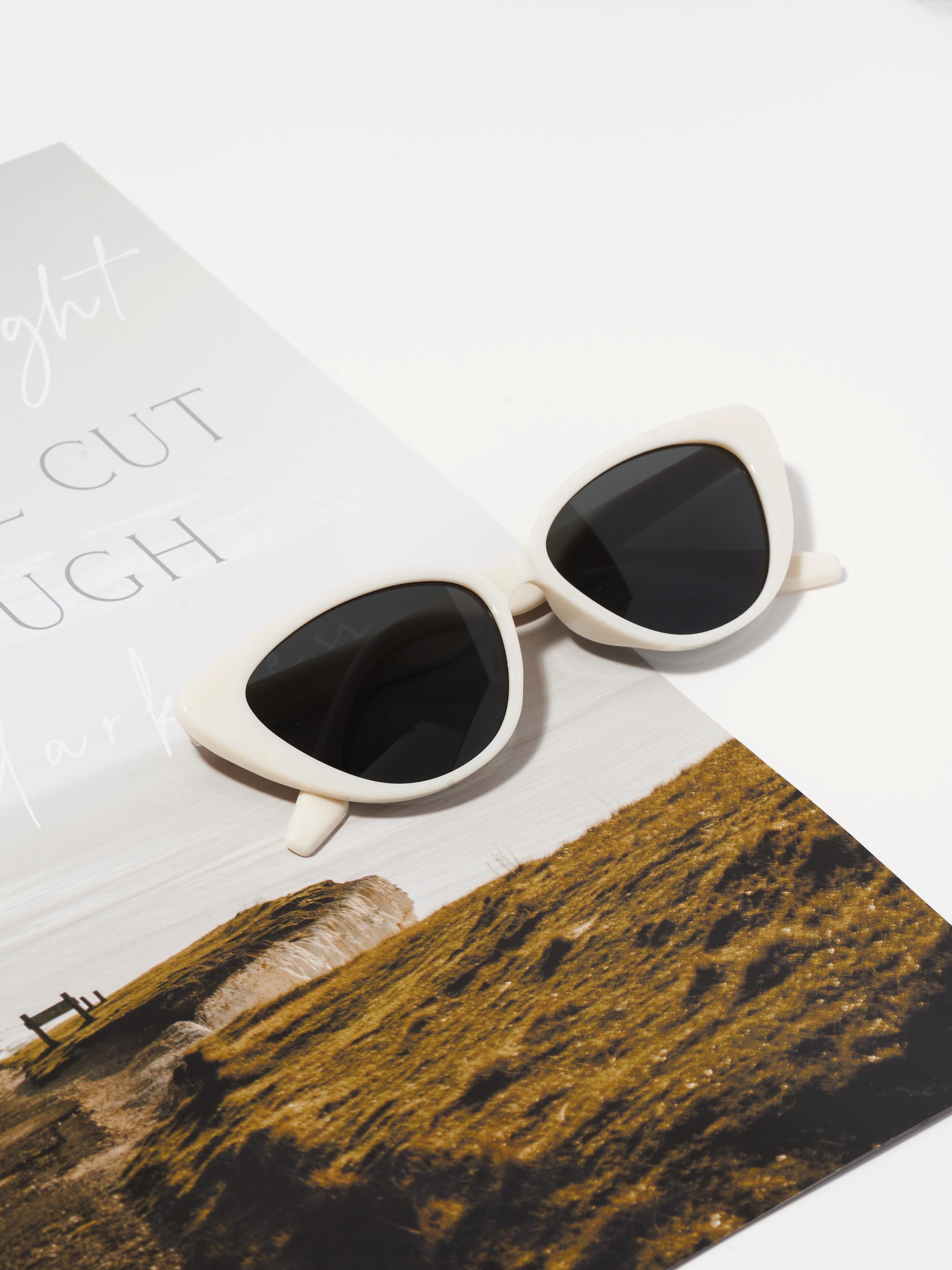 Солнцезащитные очки SUNNY GLASS O00027-1 - фото 6