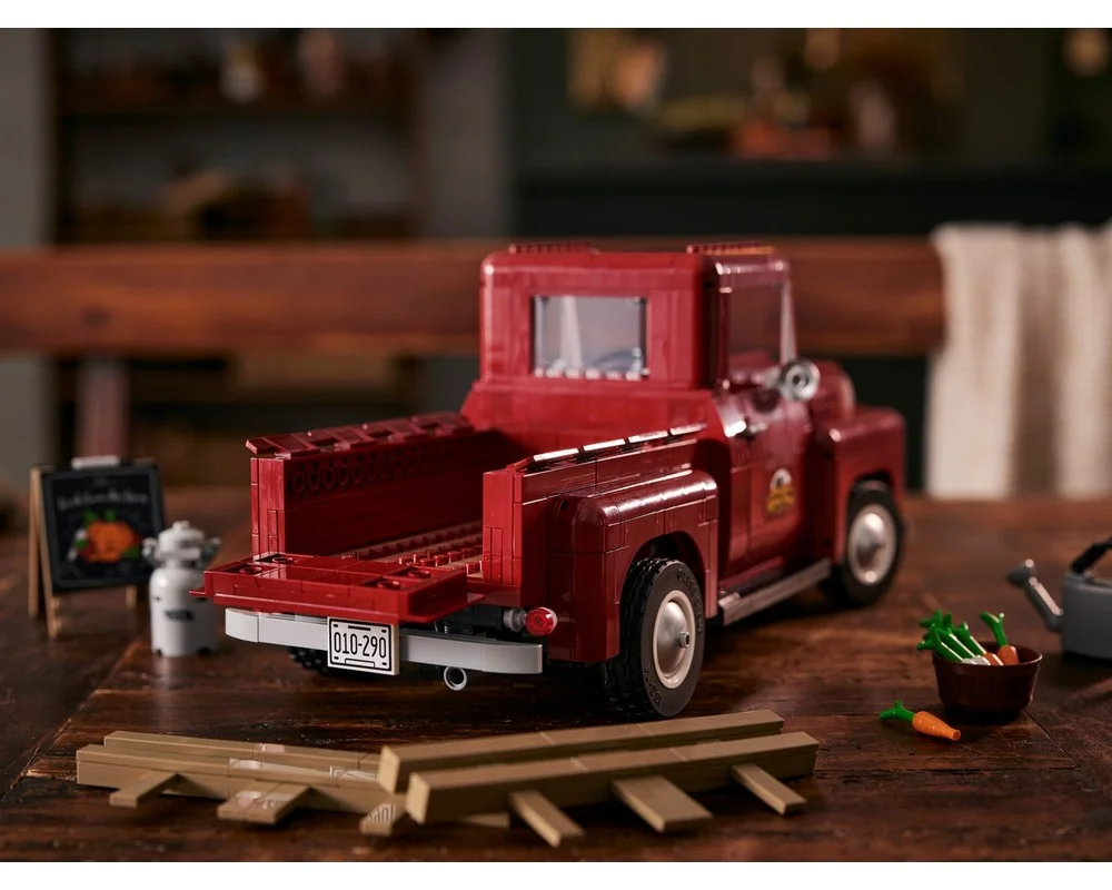 Конструктор LEGO Creator Expert 10290 2354 дет. - фото 21