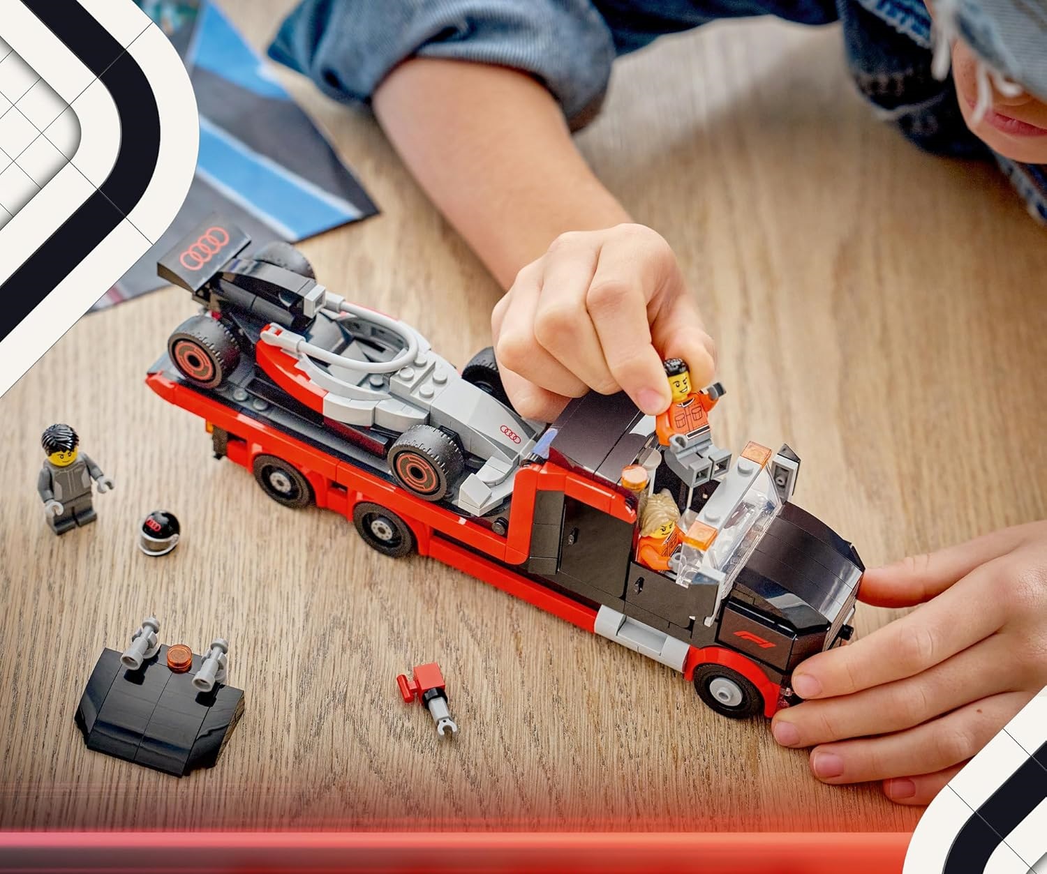 Конструктор LEGO City F1 Display Truck Audi 508 дет. - фото 8