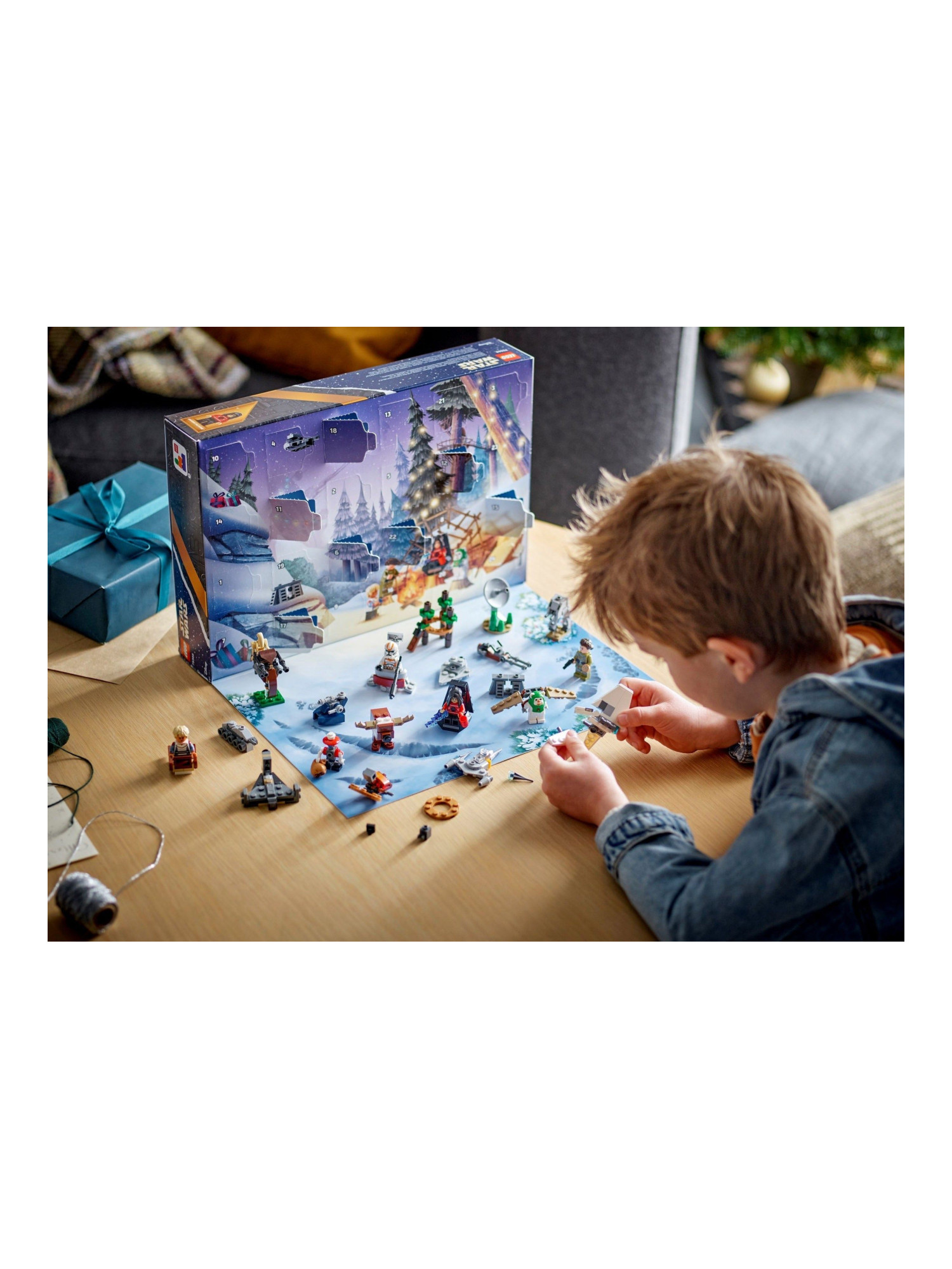 Конструктор LEGO Star Wars Новогодний календарь 320 дет. - фото 3