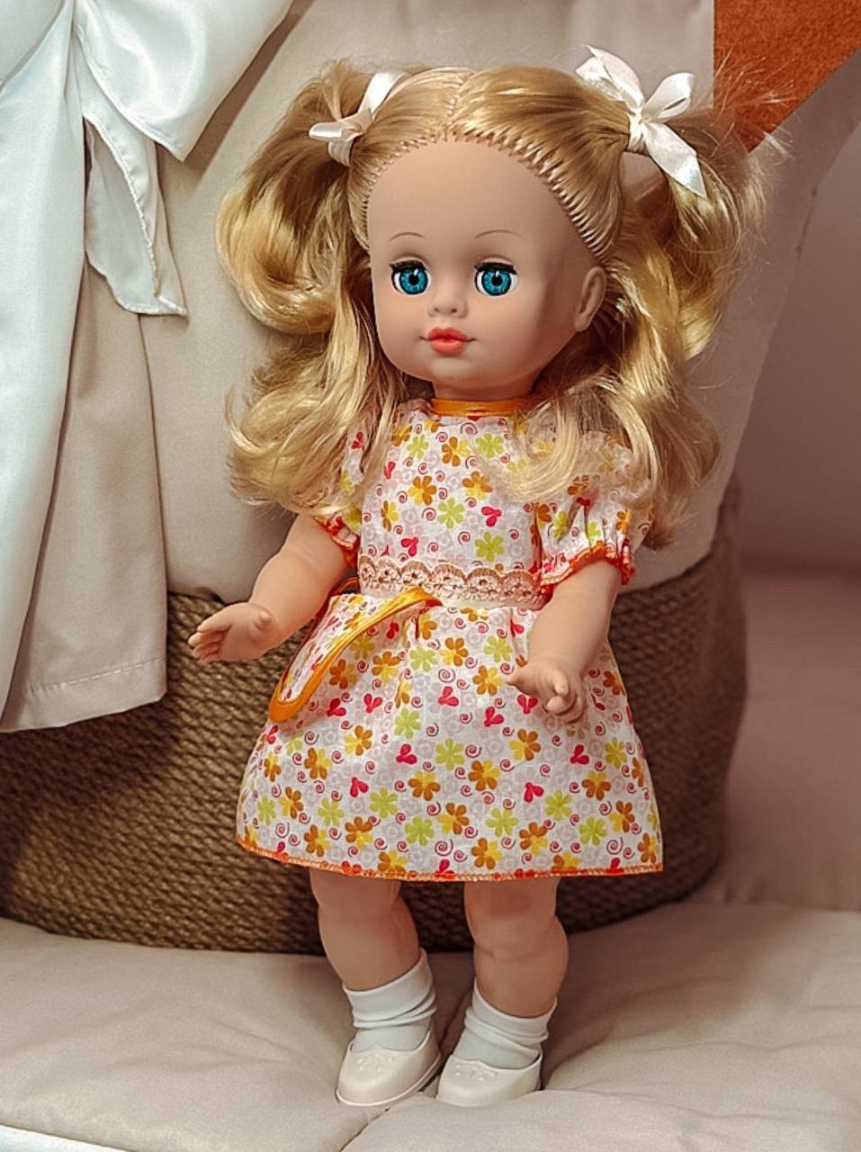 Кукла классическая СТРАНА КУКОЛ большая говорящая Карина высота 40 см 15-С-14 - фото 13