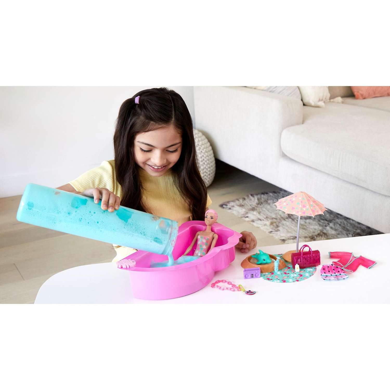 Кукла модельная Barbie GTN19 - фото 12