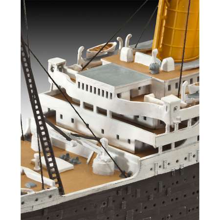 Сборная модель Revell Пароход Титаник британский