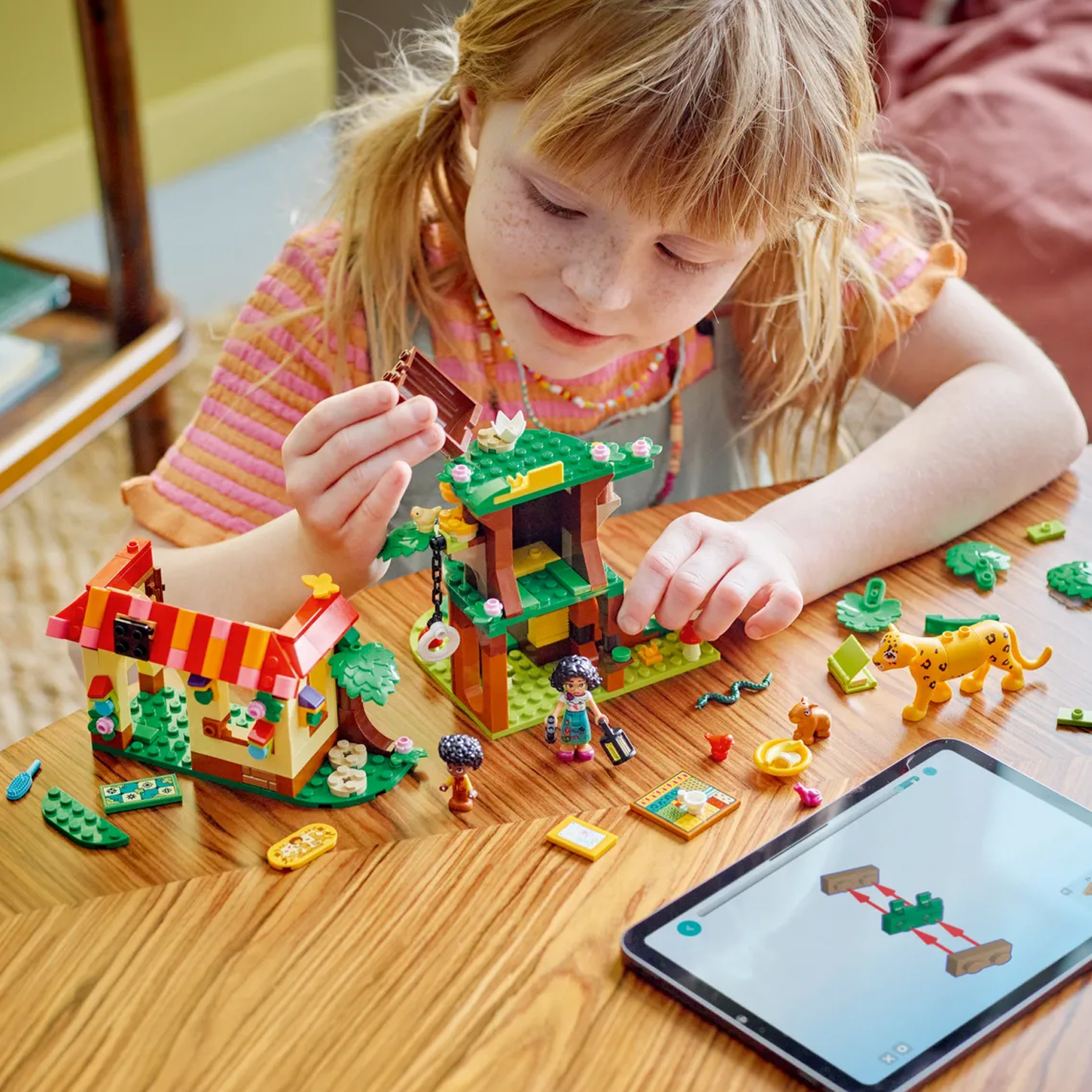Конструктор LEGO Disney Princess Приют для животных Антонио 310 дет. - фото 9