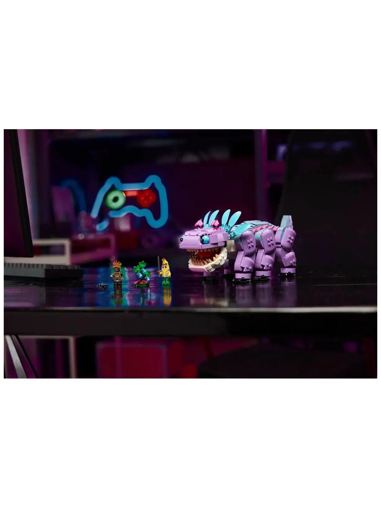 Конструктор LEGO Fortnite Кломбо 1084 дет. - фото 7