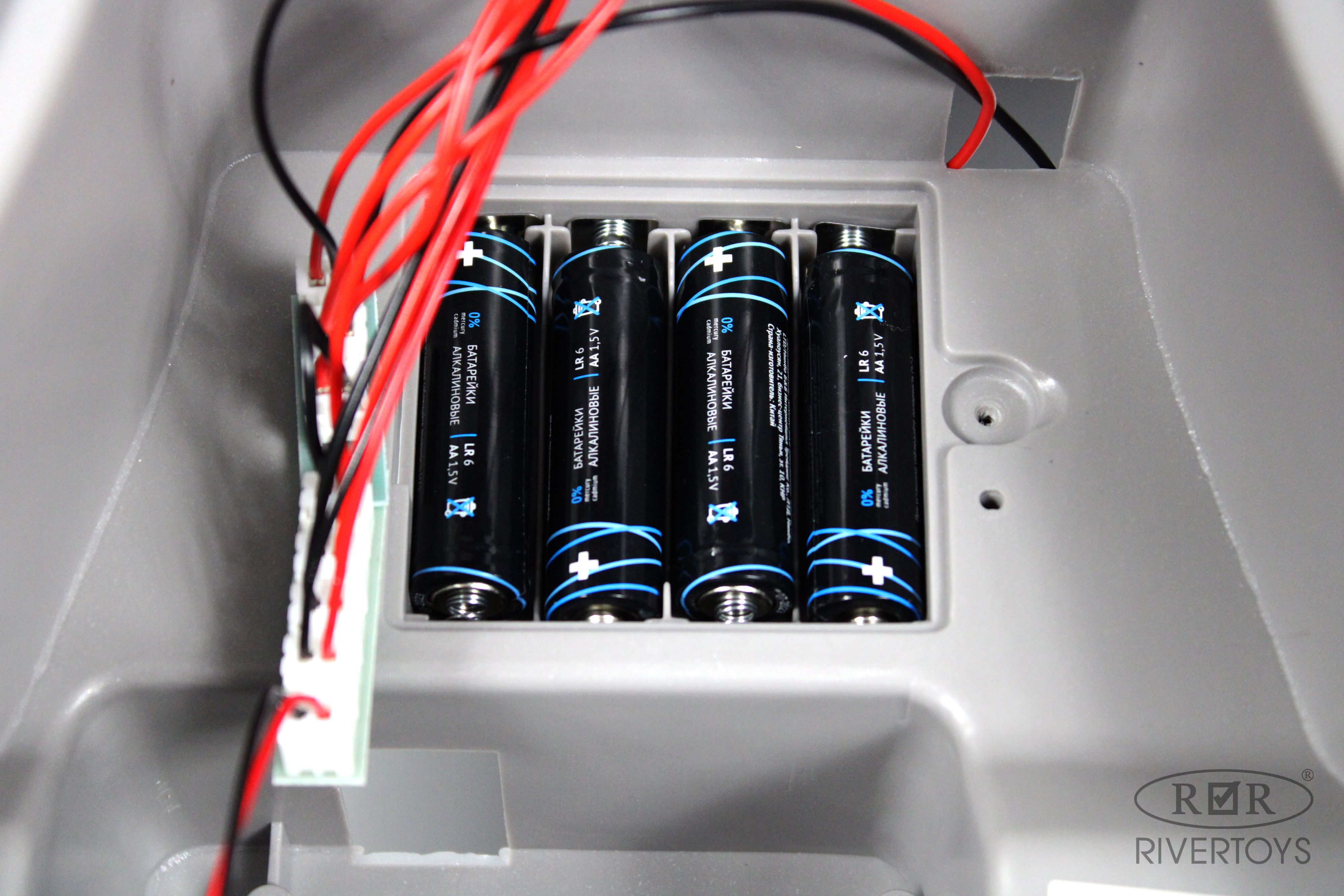 Каталка RIVERTOYS Mercedes-Benz G63 Grey Diamond серый - фото 19