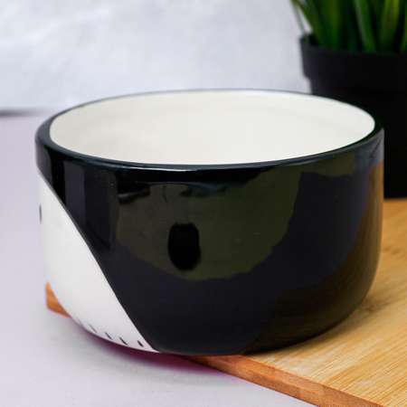 Тарелка керамическая iLikeGift Peinguin bowl глубокая