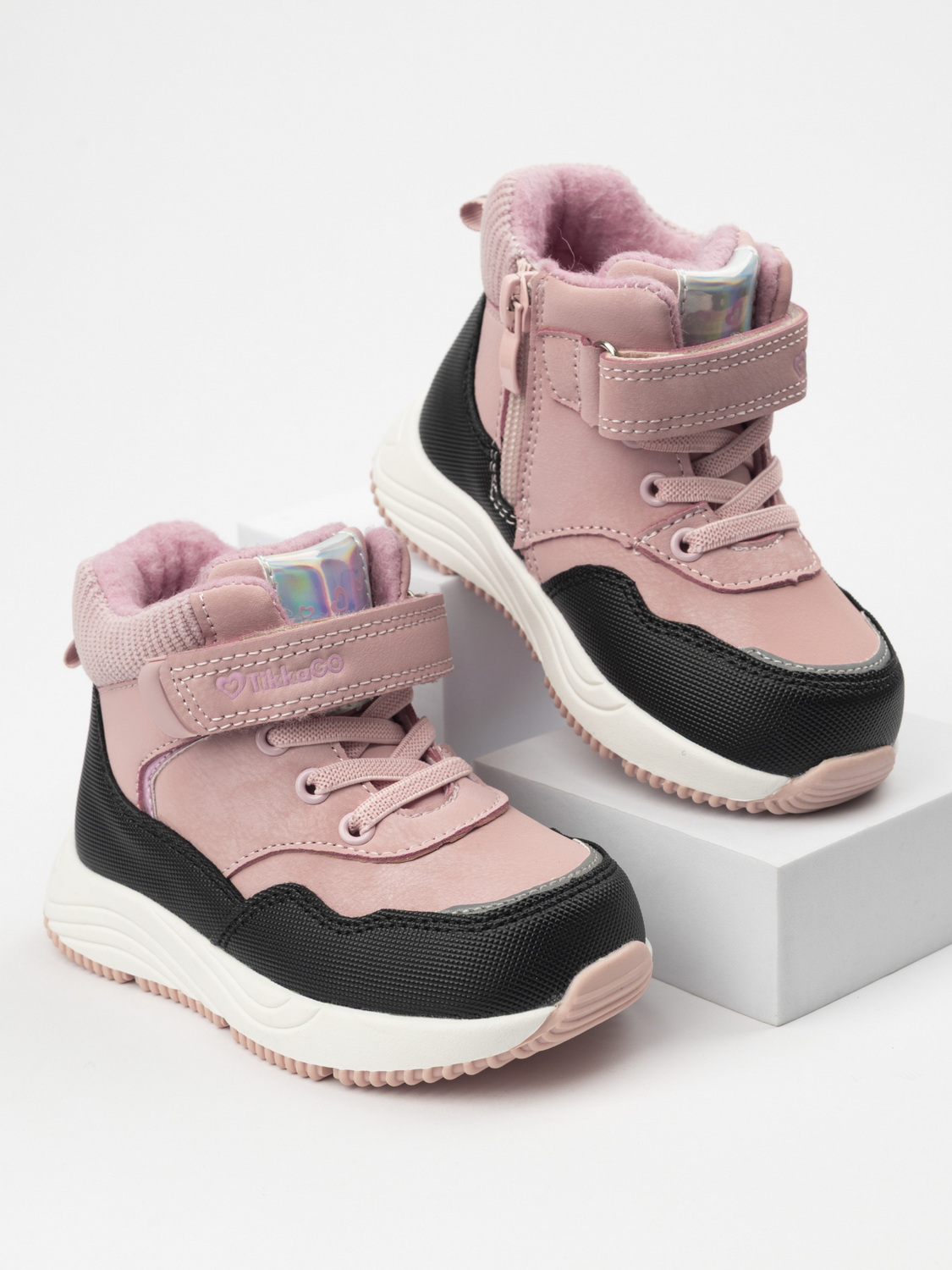 Изображение товара Ботинки TikkaGo для девочек 22.5 розовые демисезонные