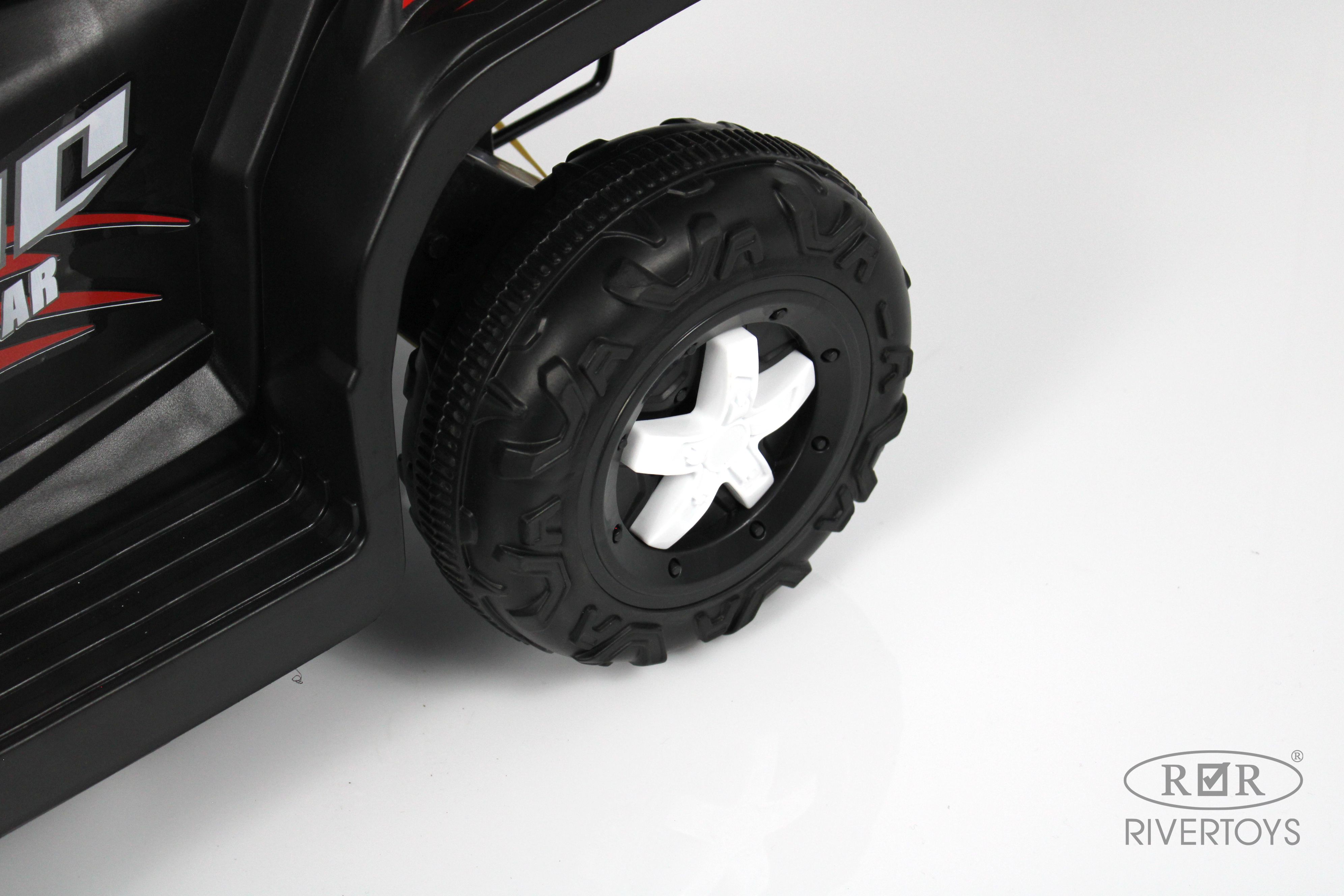 Электромобиль RIVERTOYS G005GG-WHITE С пультом ДУ - фото 5