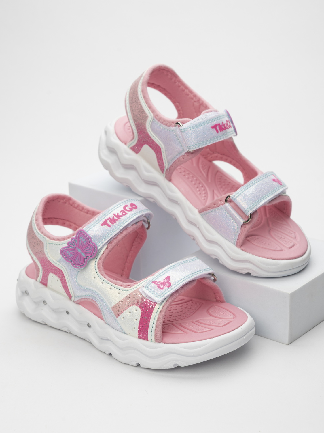 Сандалии TikkaGo 1D08_40806_white-pink - фото 1