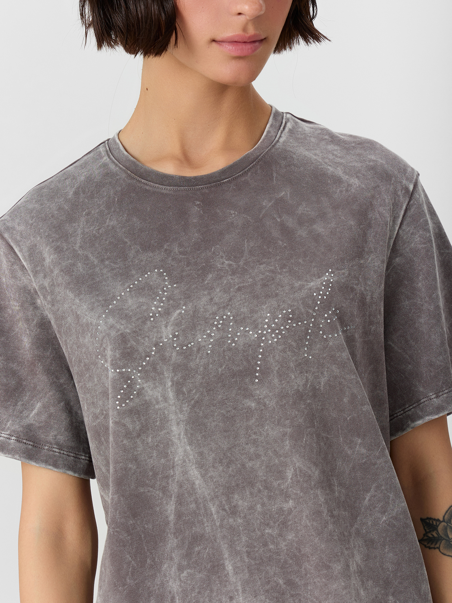 Футболка Mark Formelle (Марк Формэль) 112512/серый acid wash +печать - фото 5