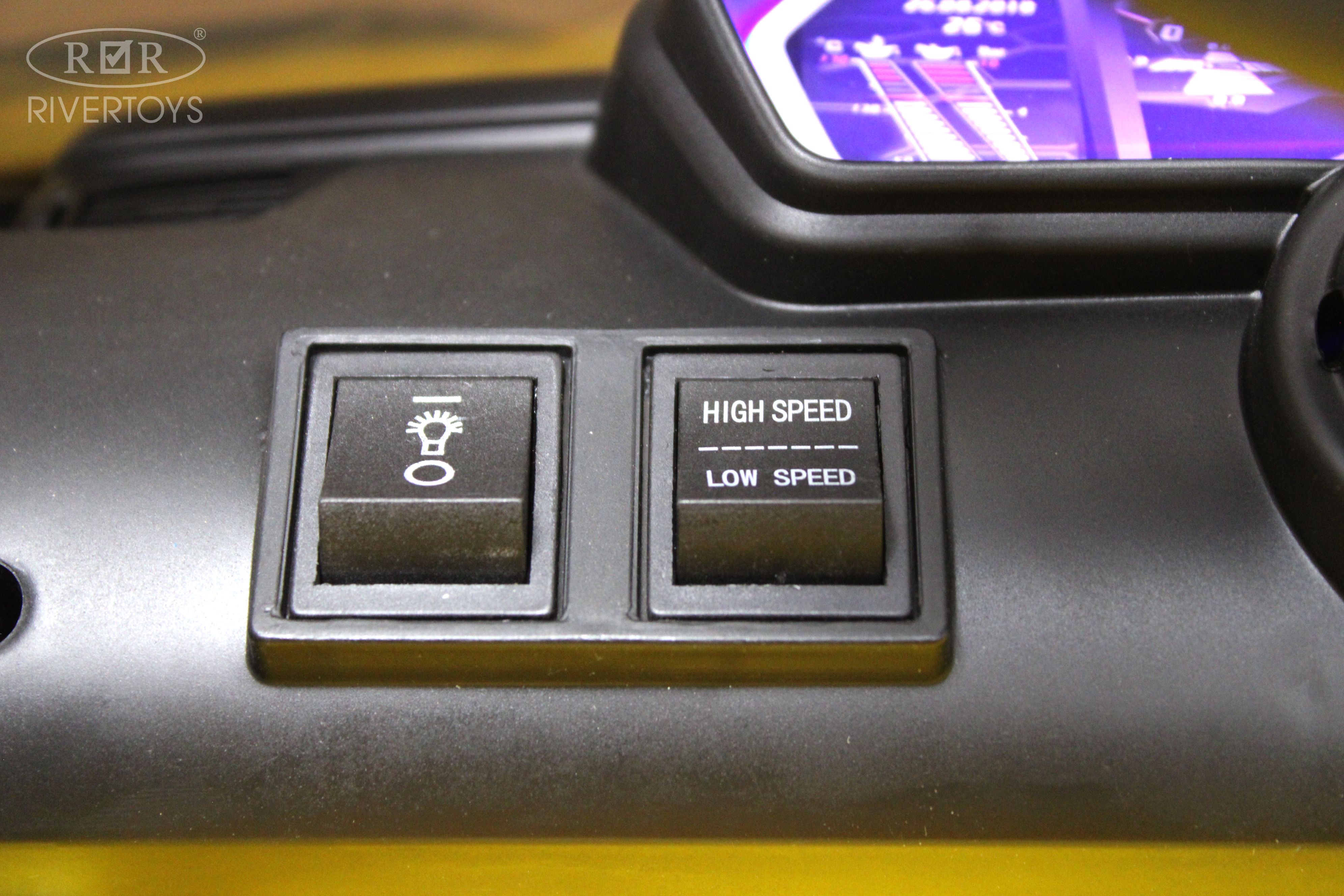 Электромобиль RIVERTOYS A111MP-YELLOW С пультом ДУ - фото 25