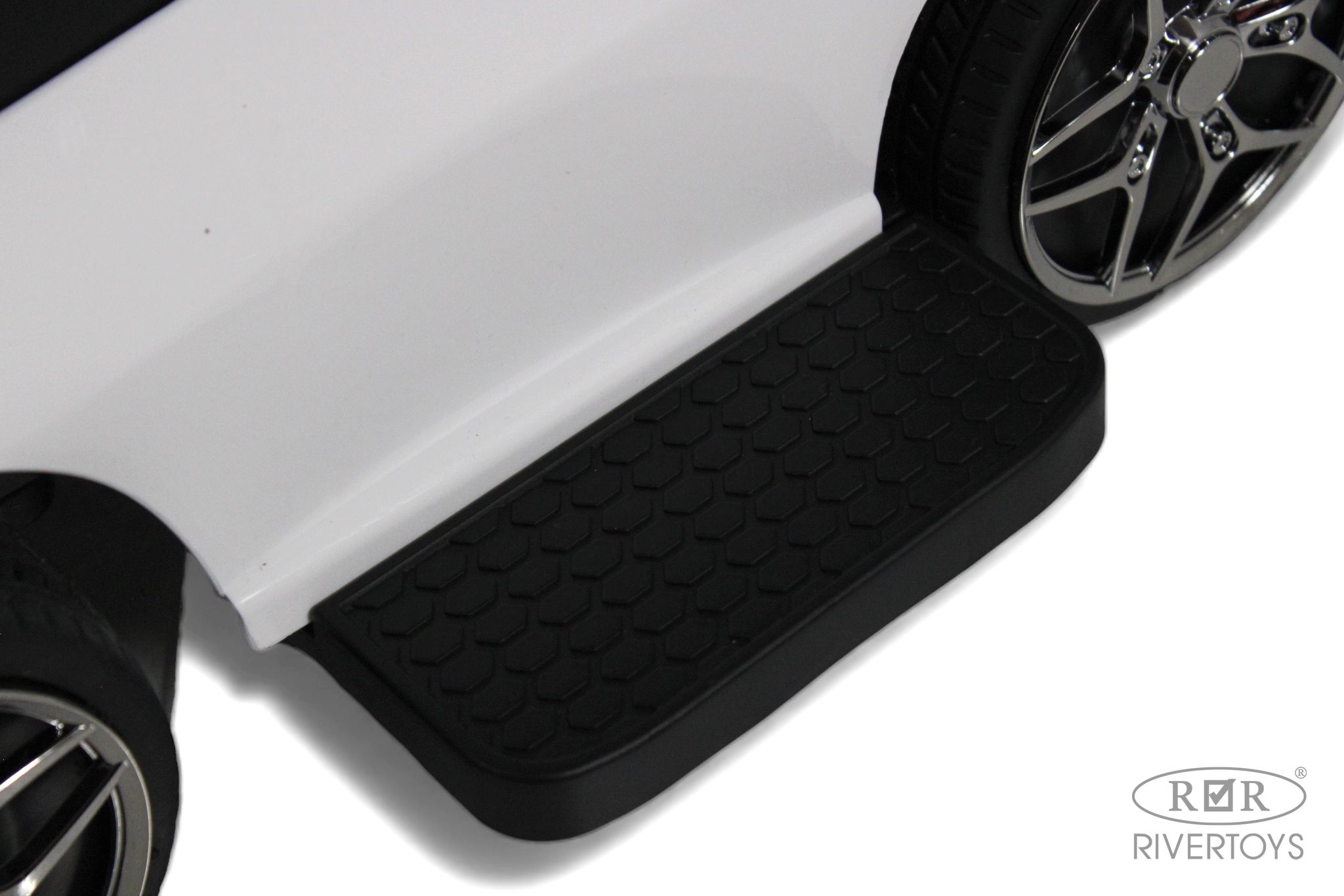 Каталка RIVERTOYS Z005ZZ-MP-WHITE белый - фото 9