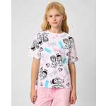 Футболка Love is..