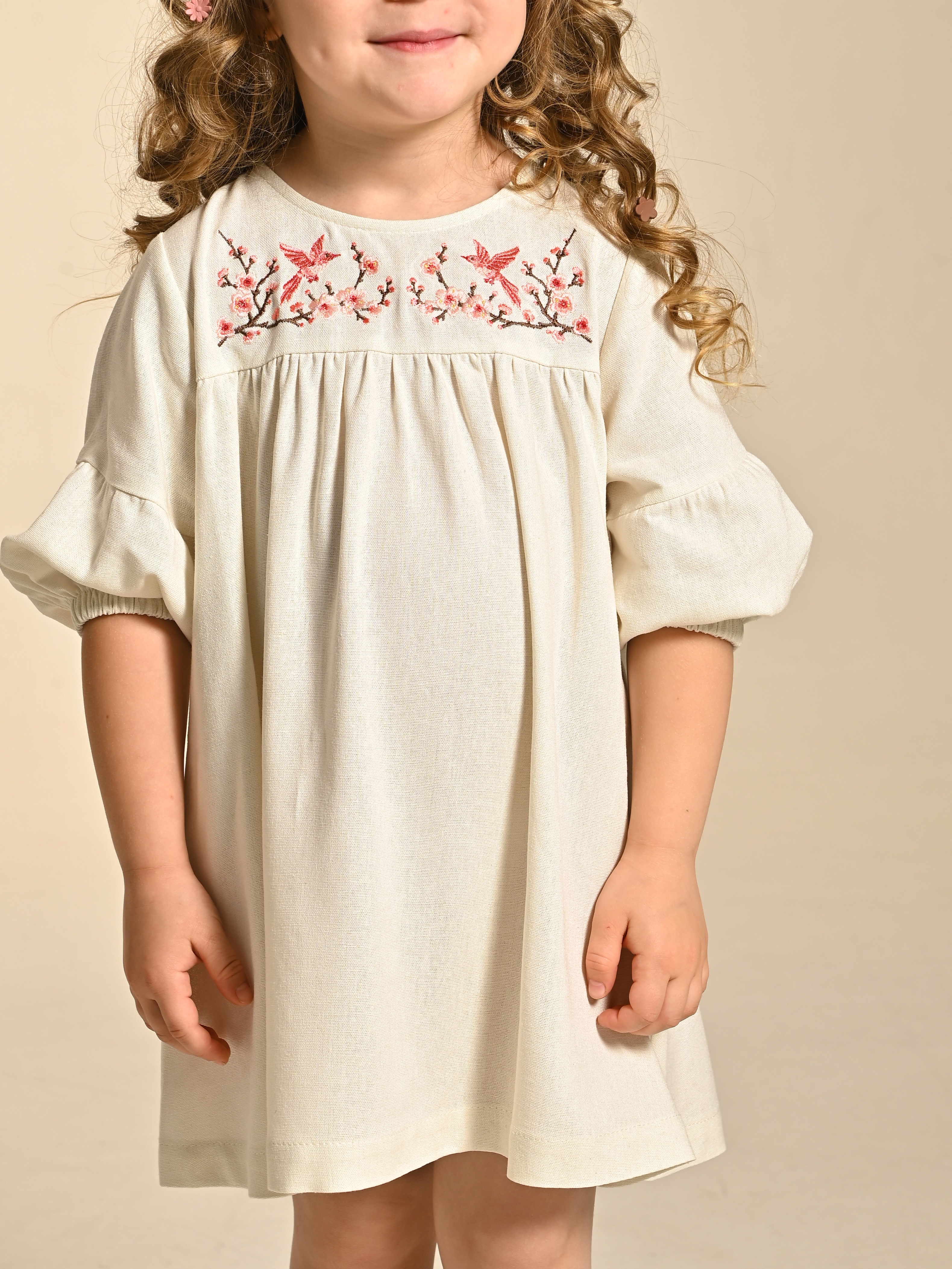 Платье Artcher Платье012Молочное_с_вышивкой - фото 1