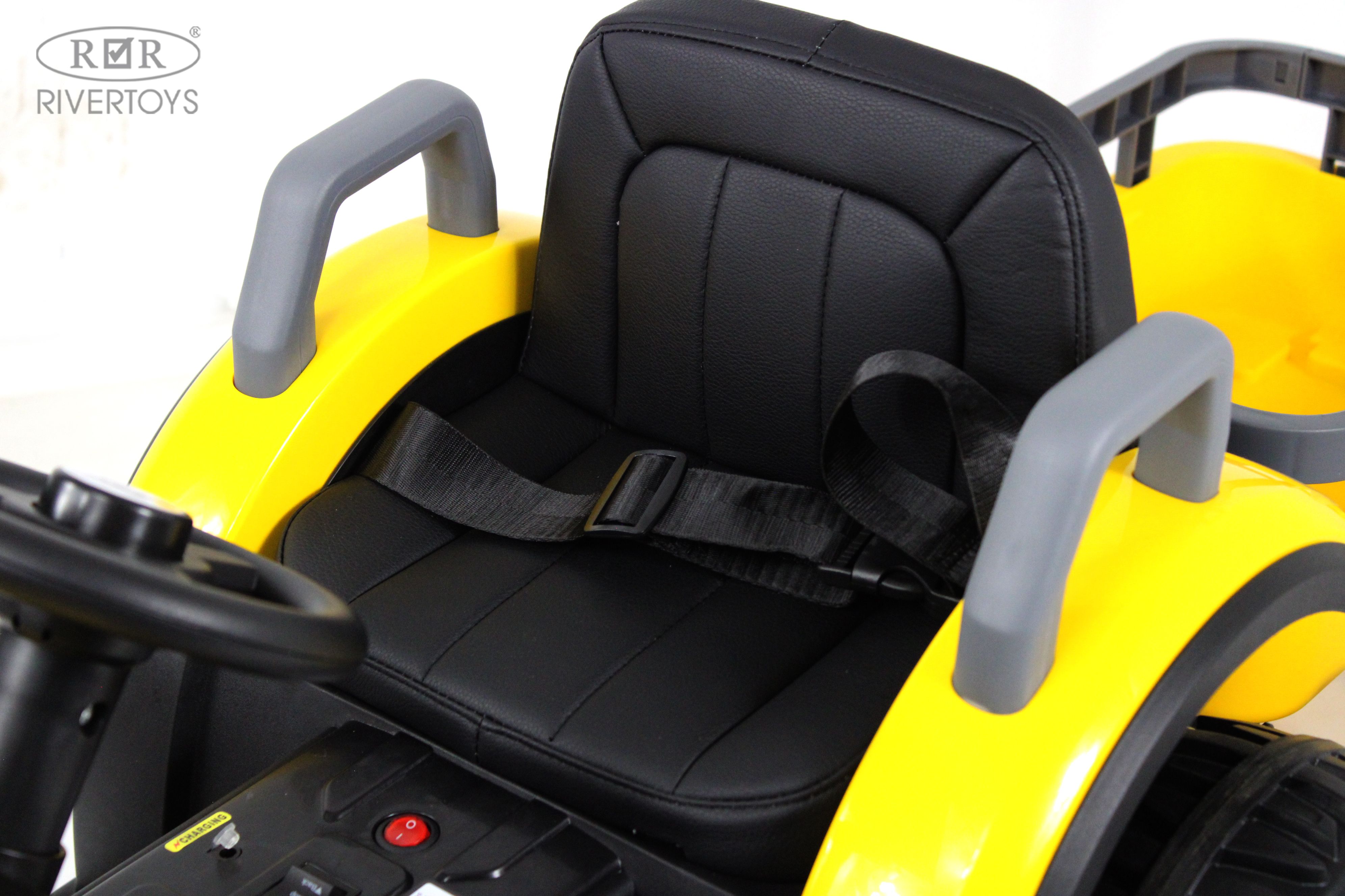 Электромобиль RIVERTOYS Z333VO-YELLOW С пультом ДУ - фото 13