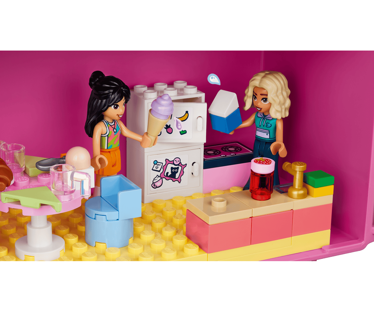 Конструктор LEGO Friends Креативный чемодан 355 дет. - фото 10
