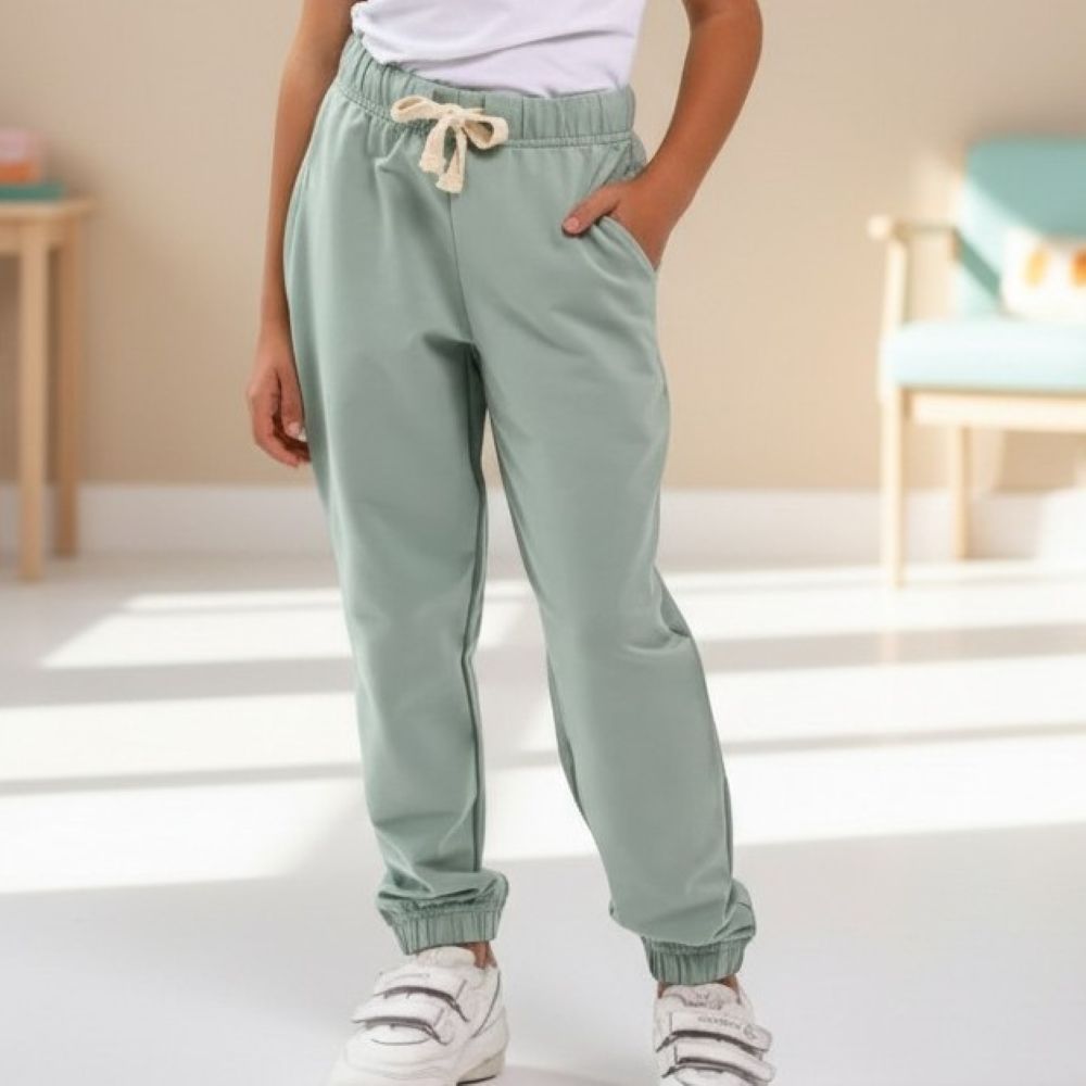 Изображение товара Спортивные брюки SoloWay 110 для мальчиков и девочек оливковые демисезонные