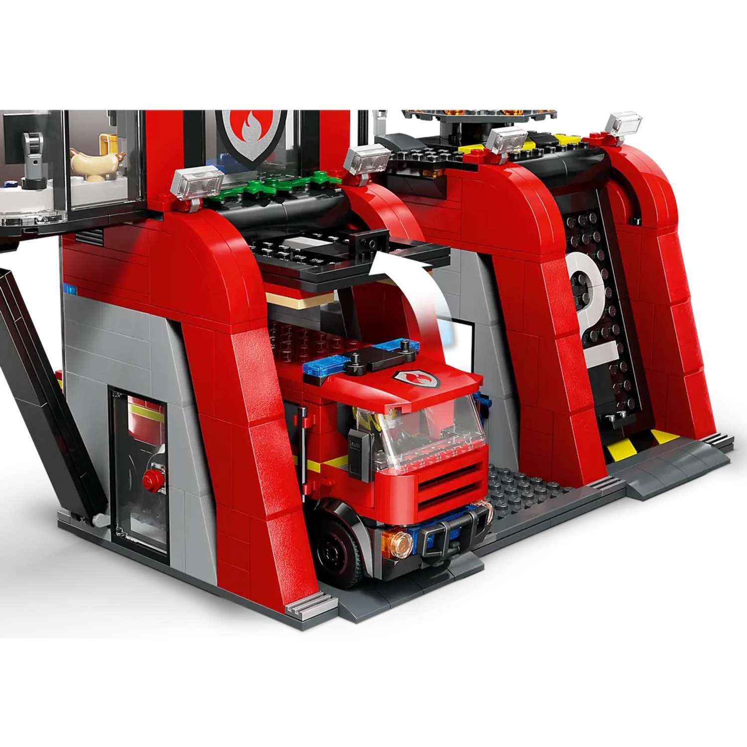 Конструктор LEGO City Пожарная часть с машиной блочный - фото 5