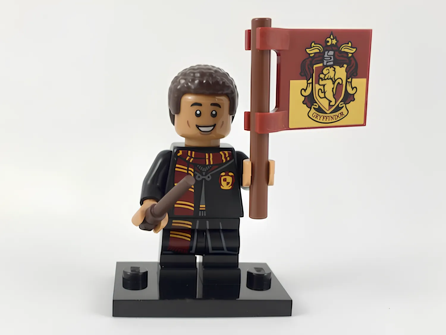 Изображение товара Минифигурка LEGO Гарри Поттер Дин Томас серия 1 (коллекционная)
