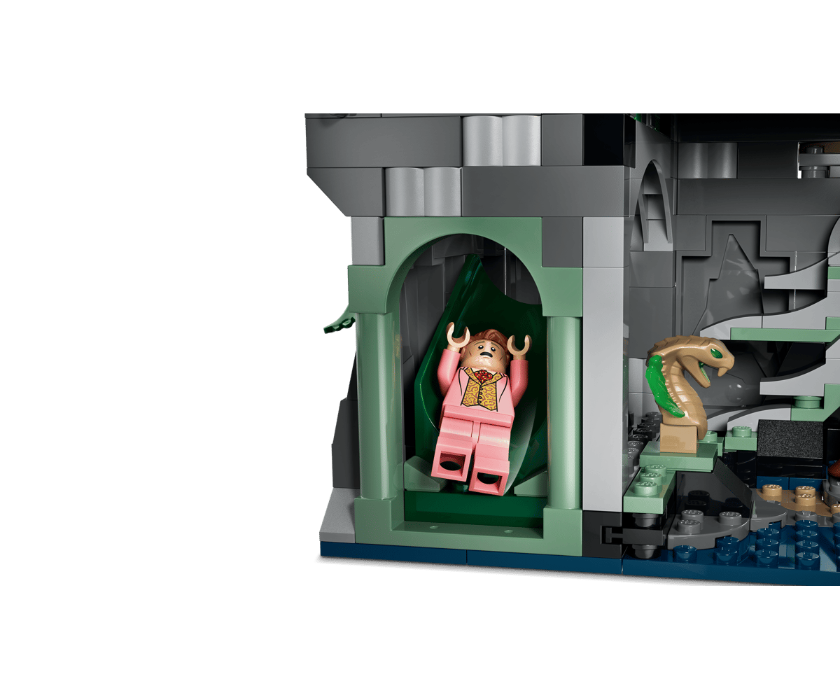 Конструктор LEGO Harry Potter Хогвартс Восточное крыло 2164 дет. - фото 7