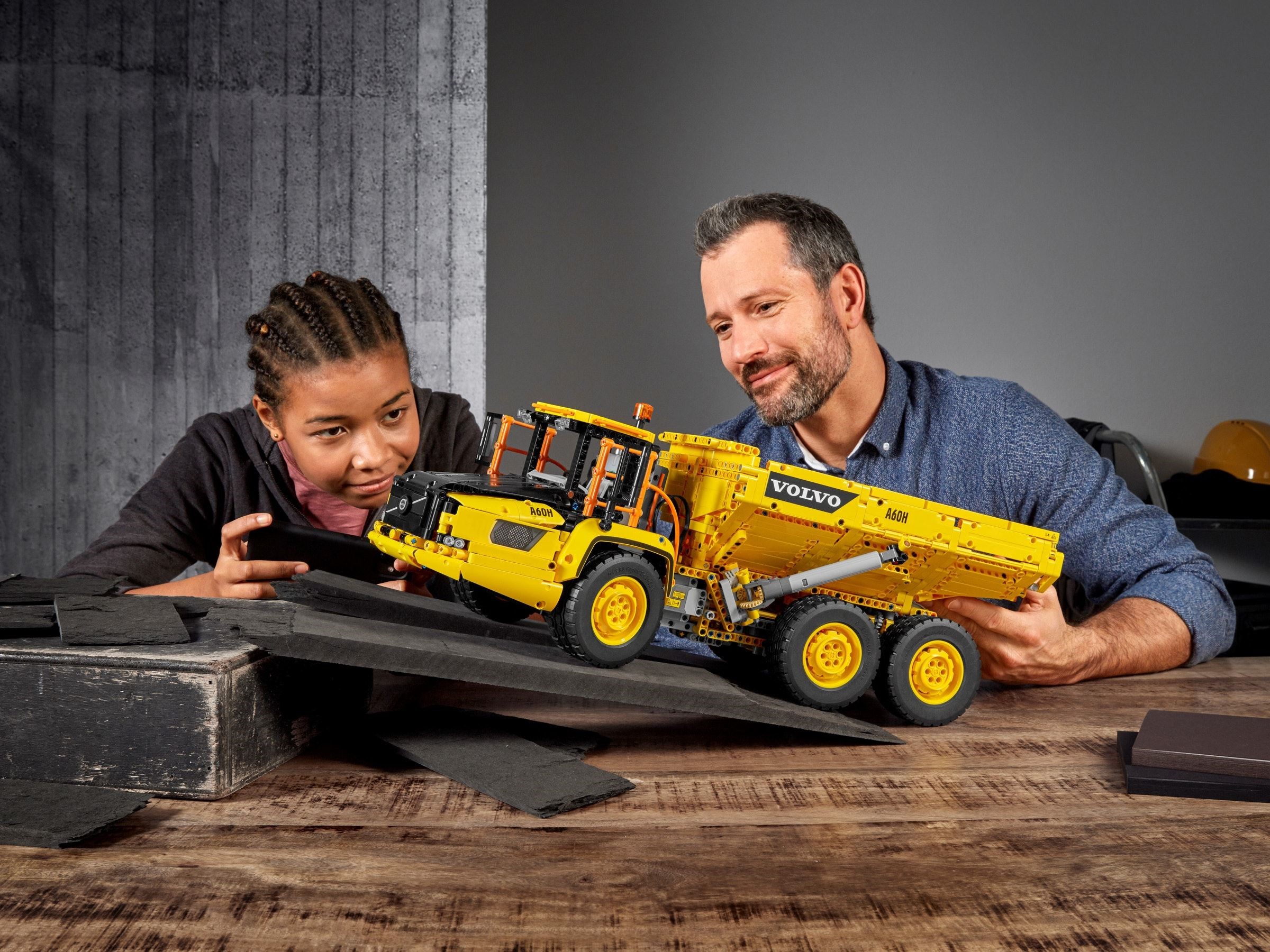 Конструктор LEGO Technic 42114 374 дет. - фото 3