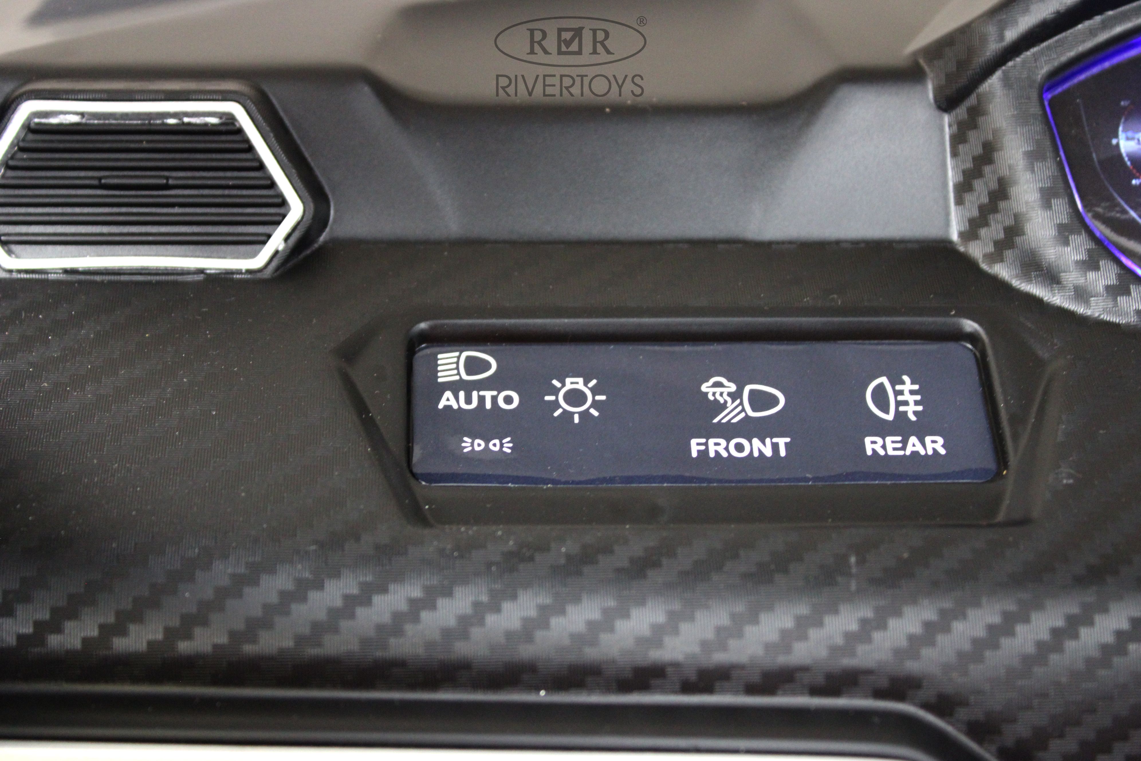 Электромобиль RIVERTOYS E777EE-GRAY С пультом ДУ - фото 10