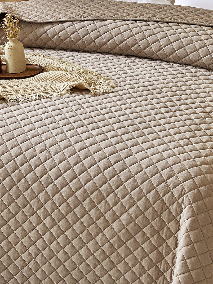 Покрывало Theodora вельвет капучино 240 x 220 см - фото 4