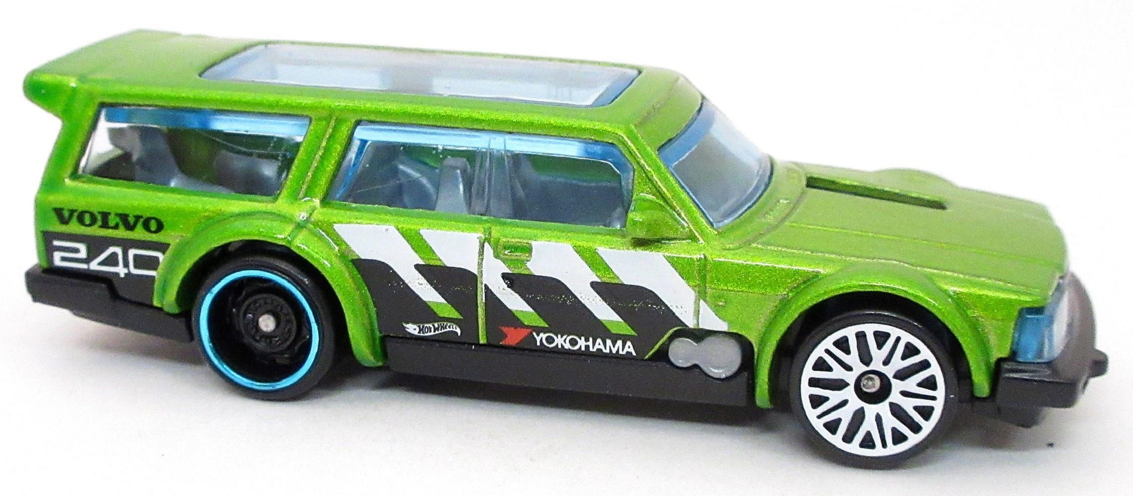 Автомобиль Hot Wheels Volvo 240 Drift Wagon 1:64 65297 - фото 1
