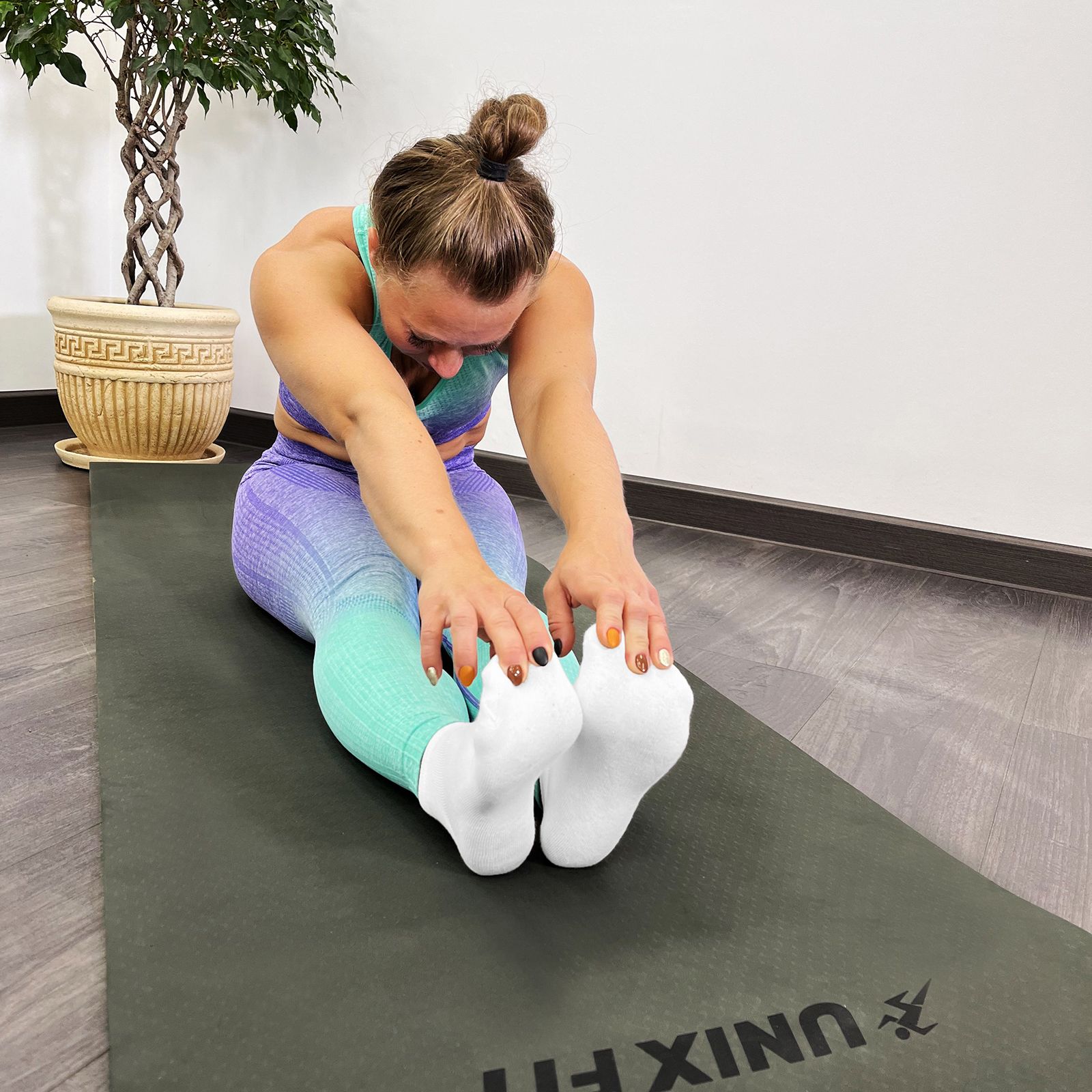 Коврик для йоги и фитнеса UNIX Fit двусторонний 180 х 61 х 0.6 см зеленый - фото 8